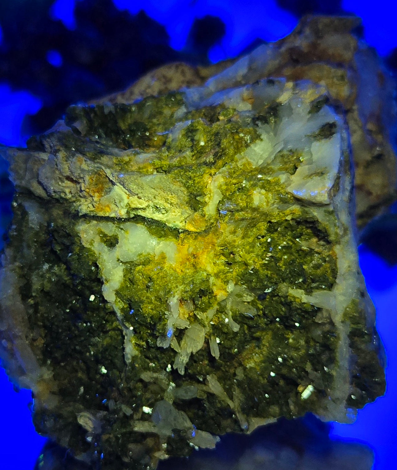 EPIDOTE