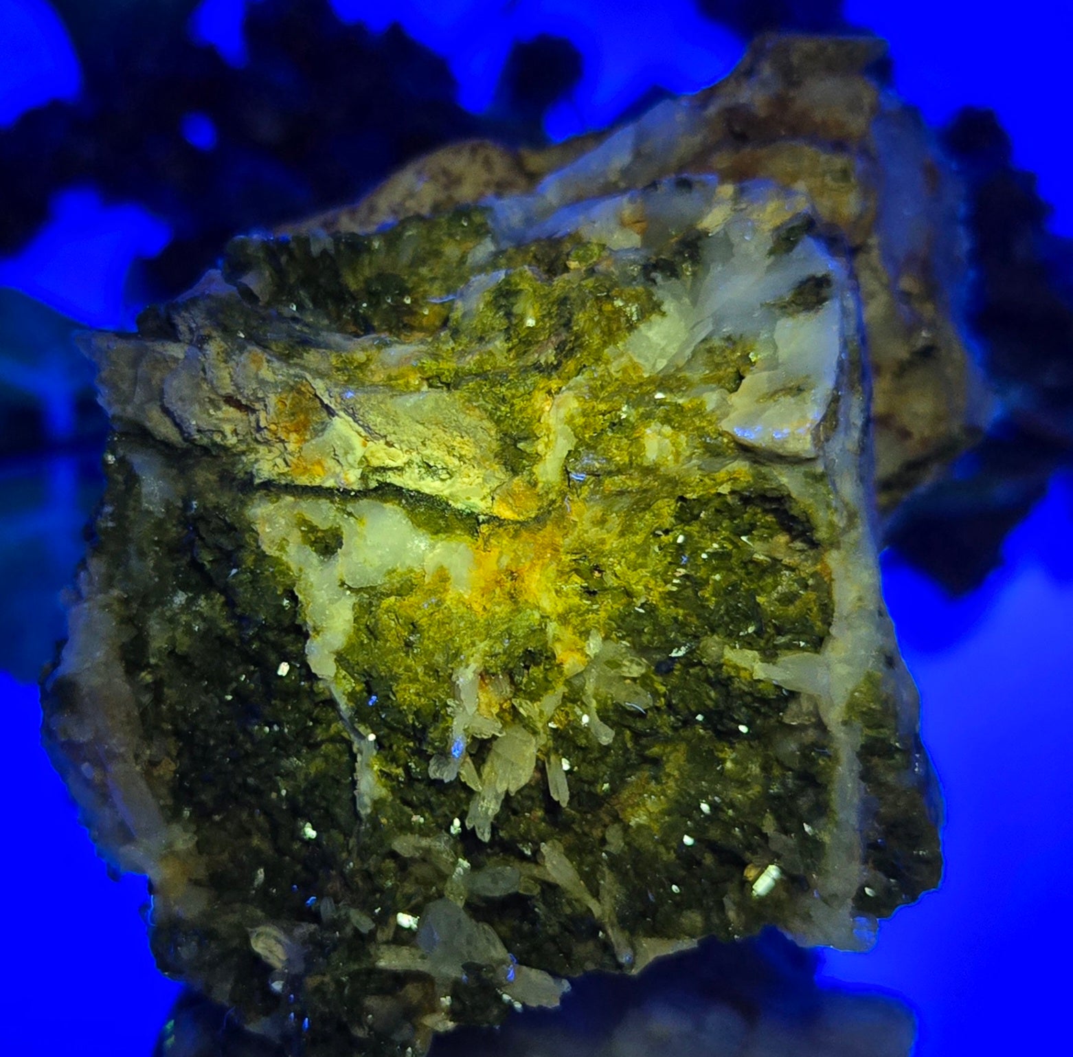 EPIDOTE