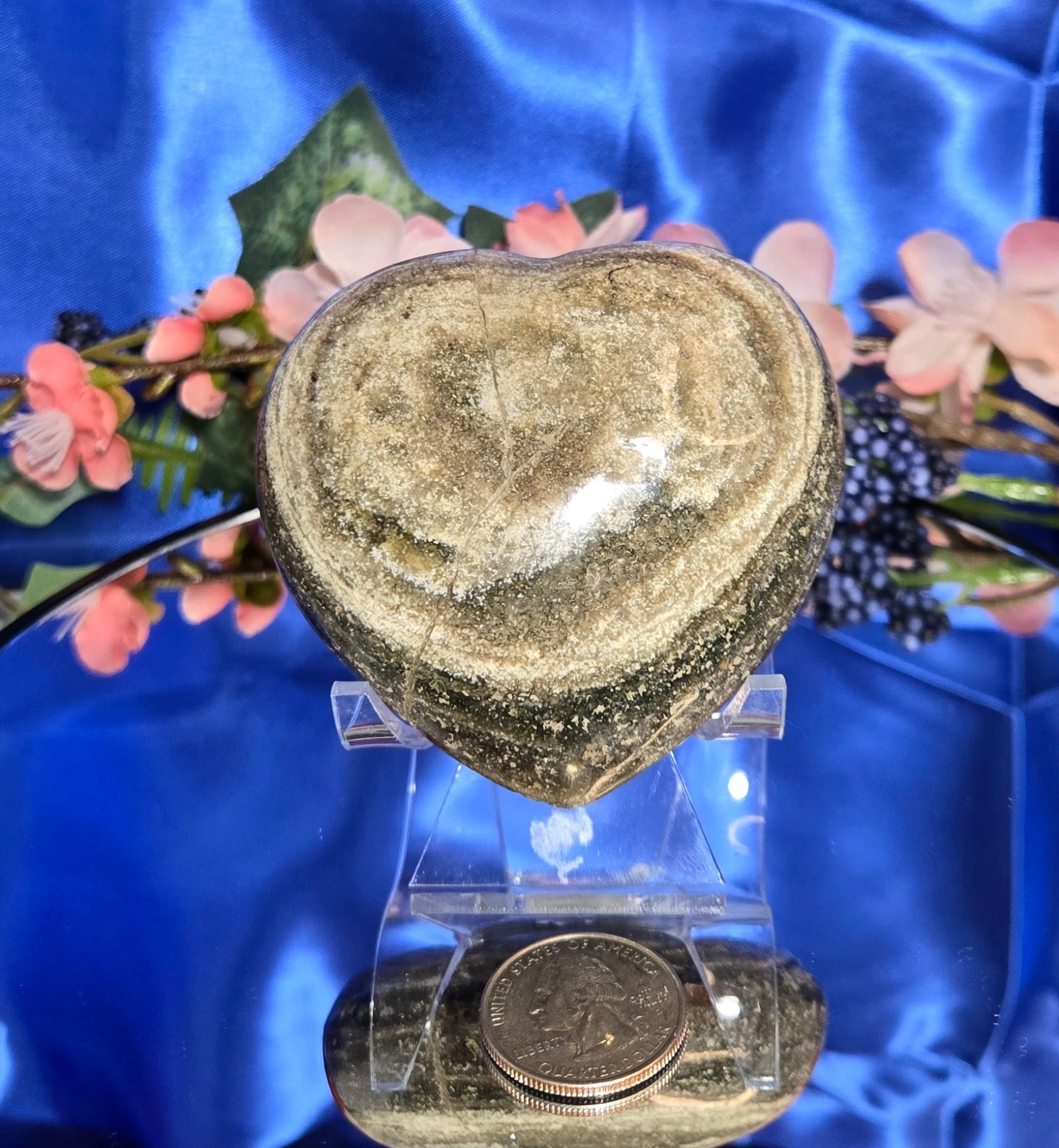 GOLDEN OBSIDIAN HEART