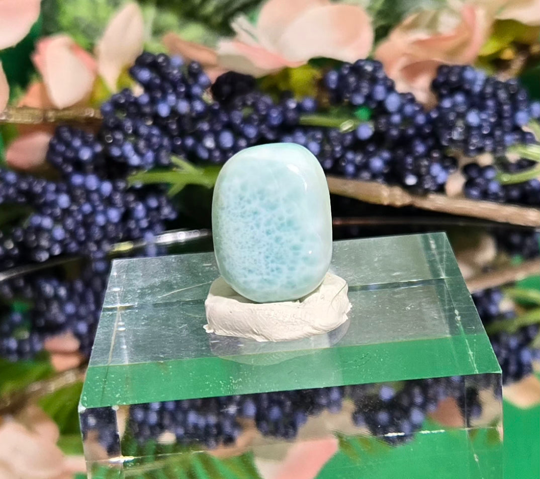 LARIMAR CABOCHON