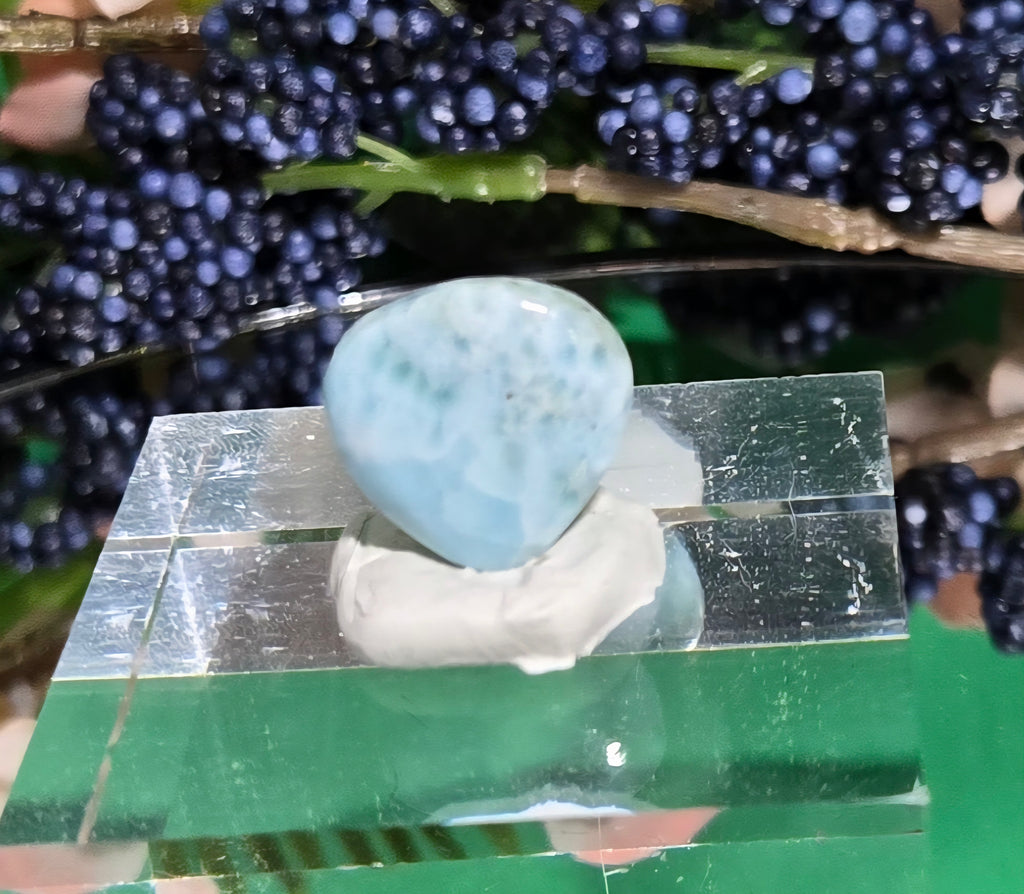 LARIMAR CABOCHON