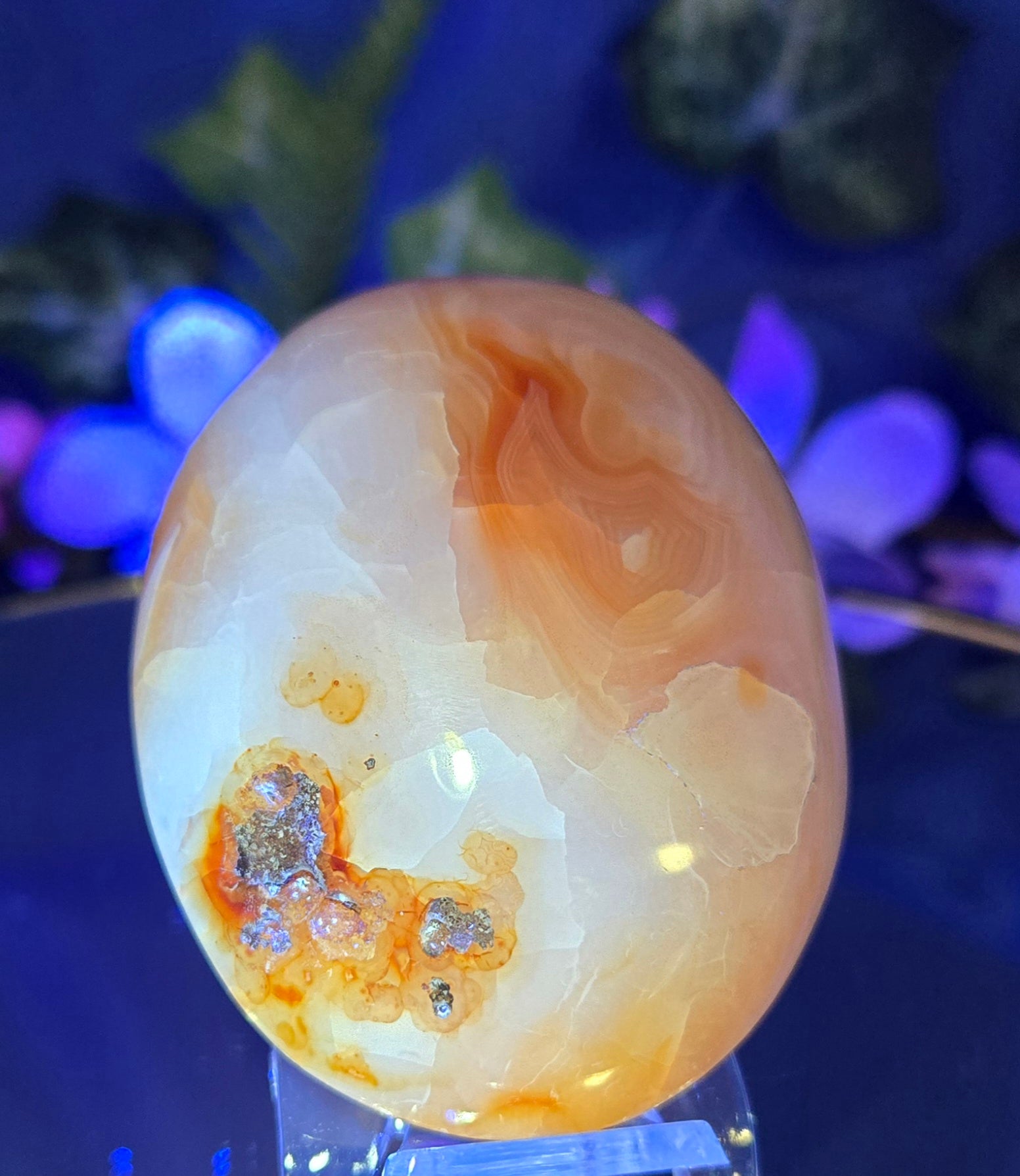 CARNELIAN PALM STONE