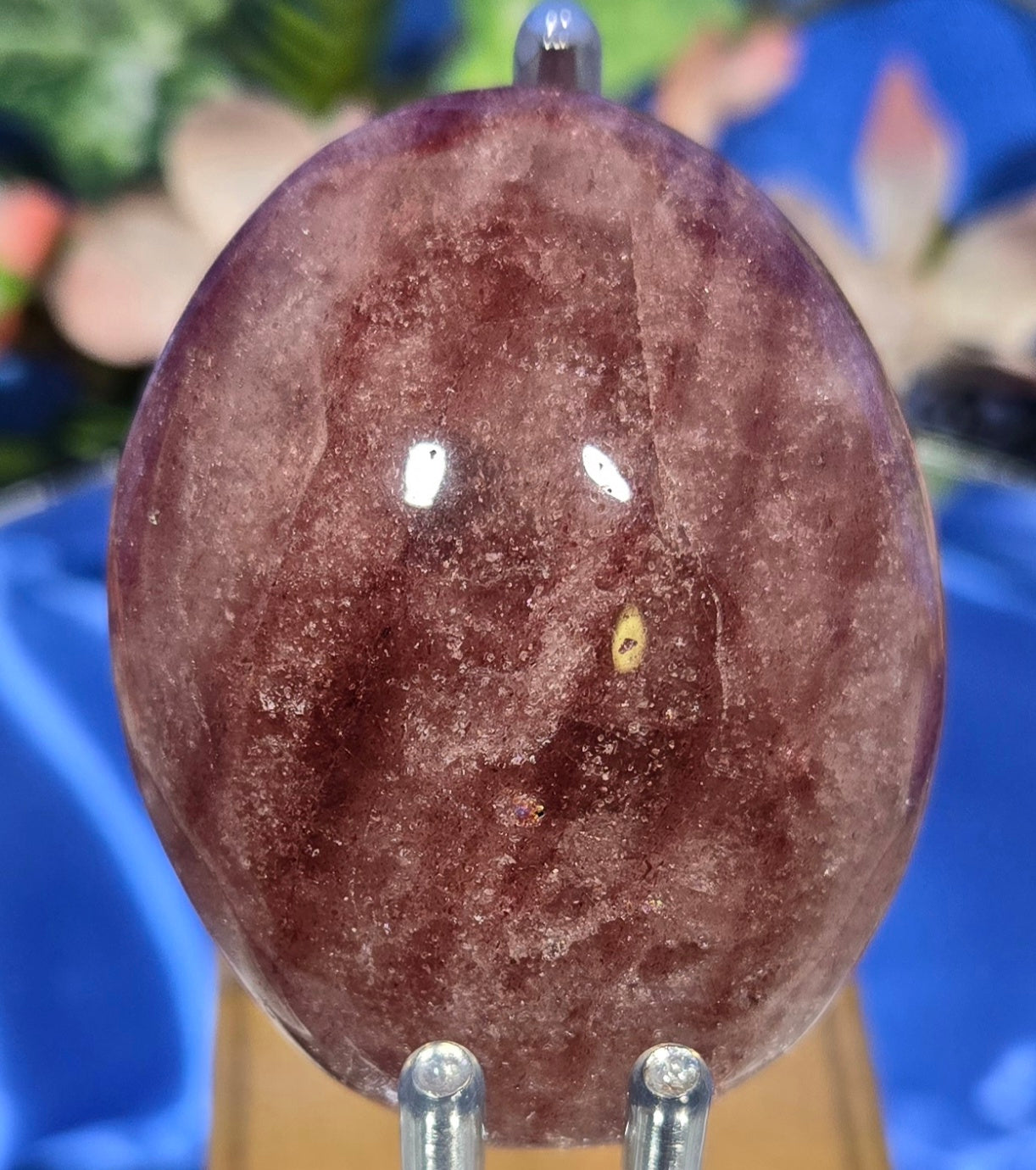 STRAWBERRY QUARTZ PALM STONE