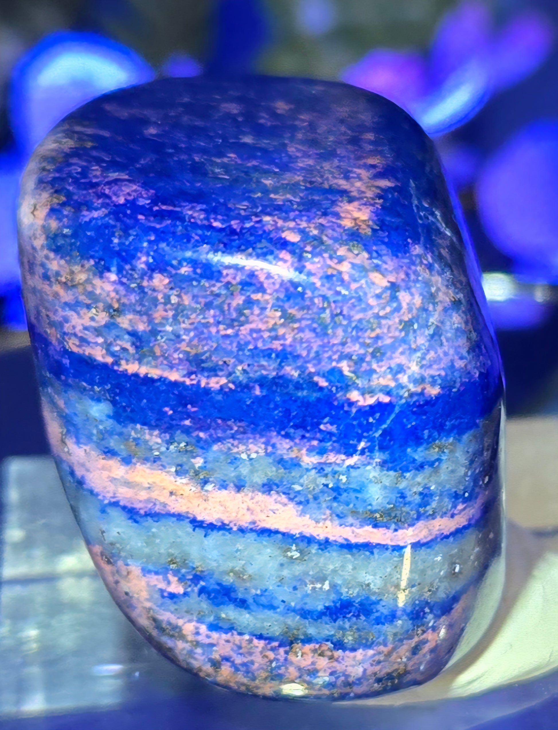 LAPIS LAZULI PALMSTONE