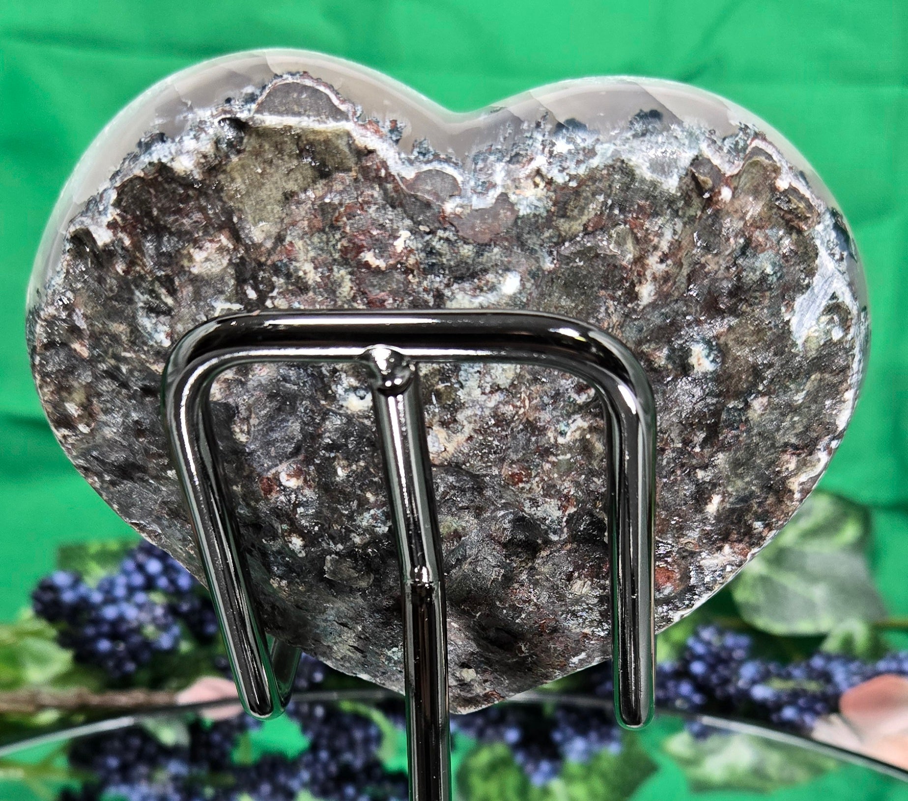 AMETHYST HEART CLUSTER