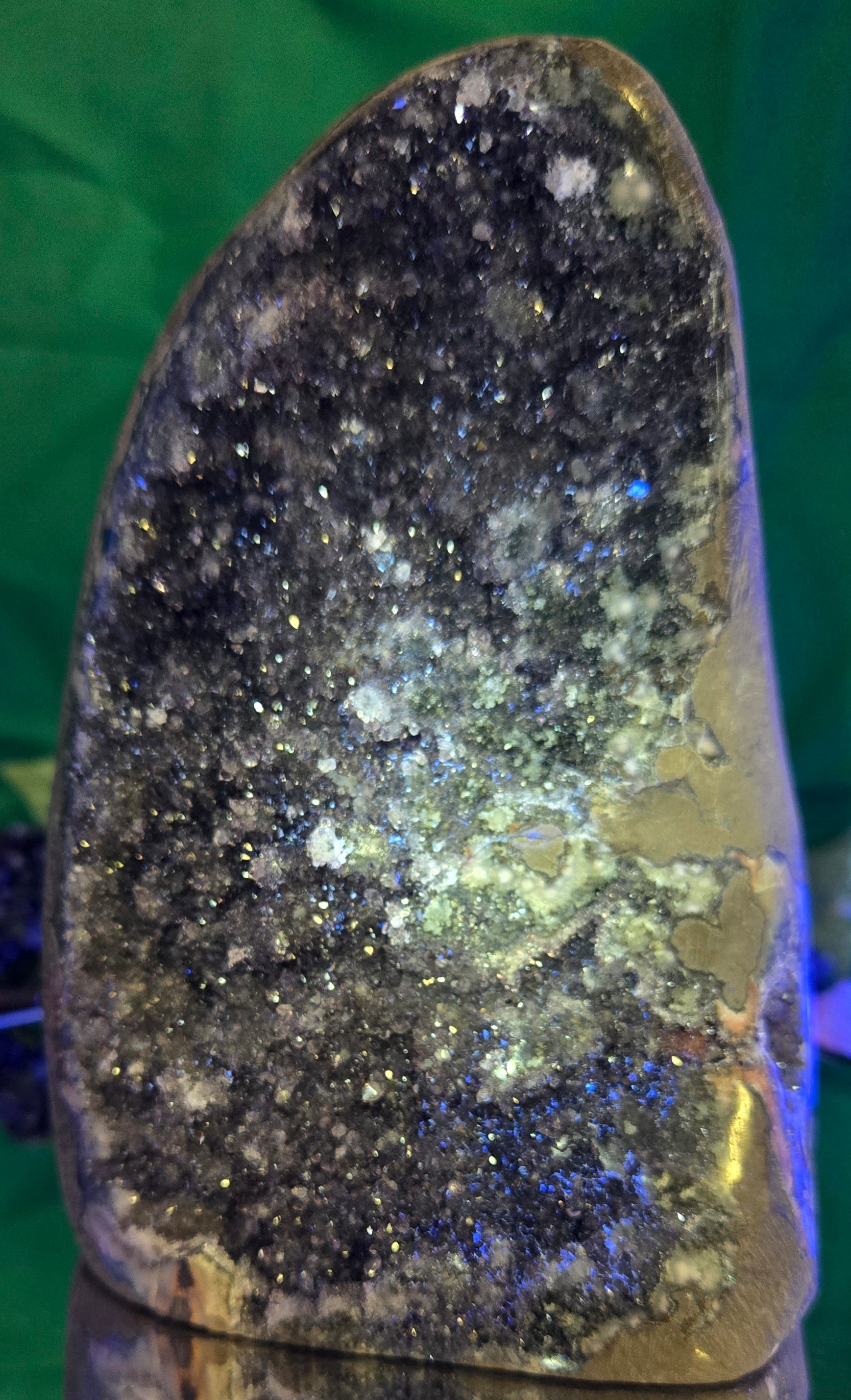 AMETHYST CLUSTER