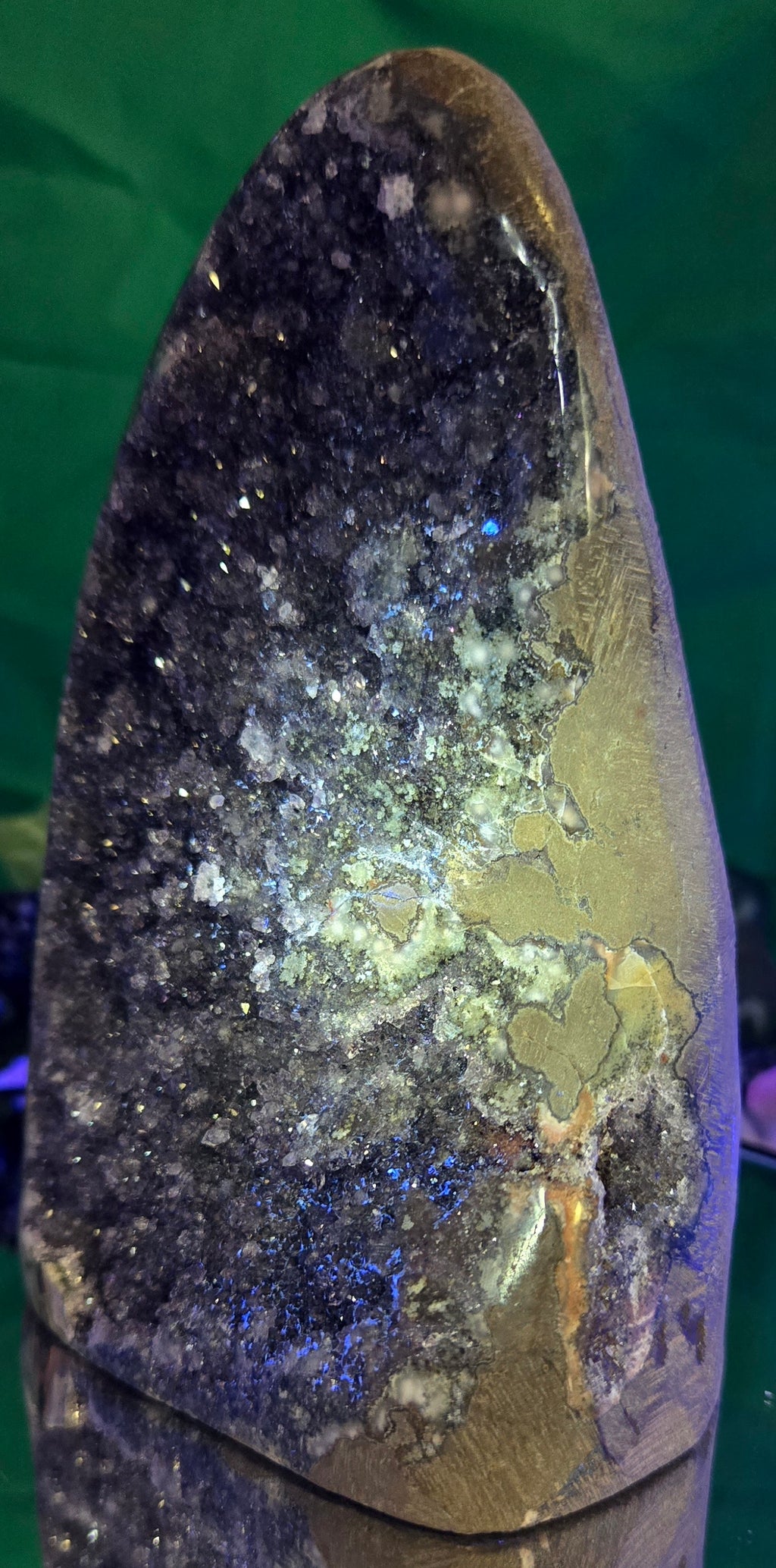 AMETHYST CLUSTER