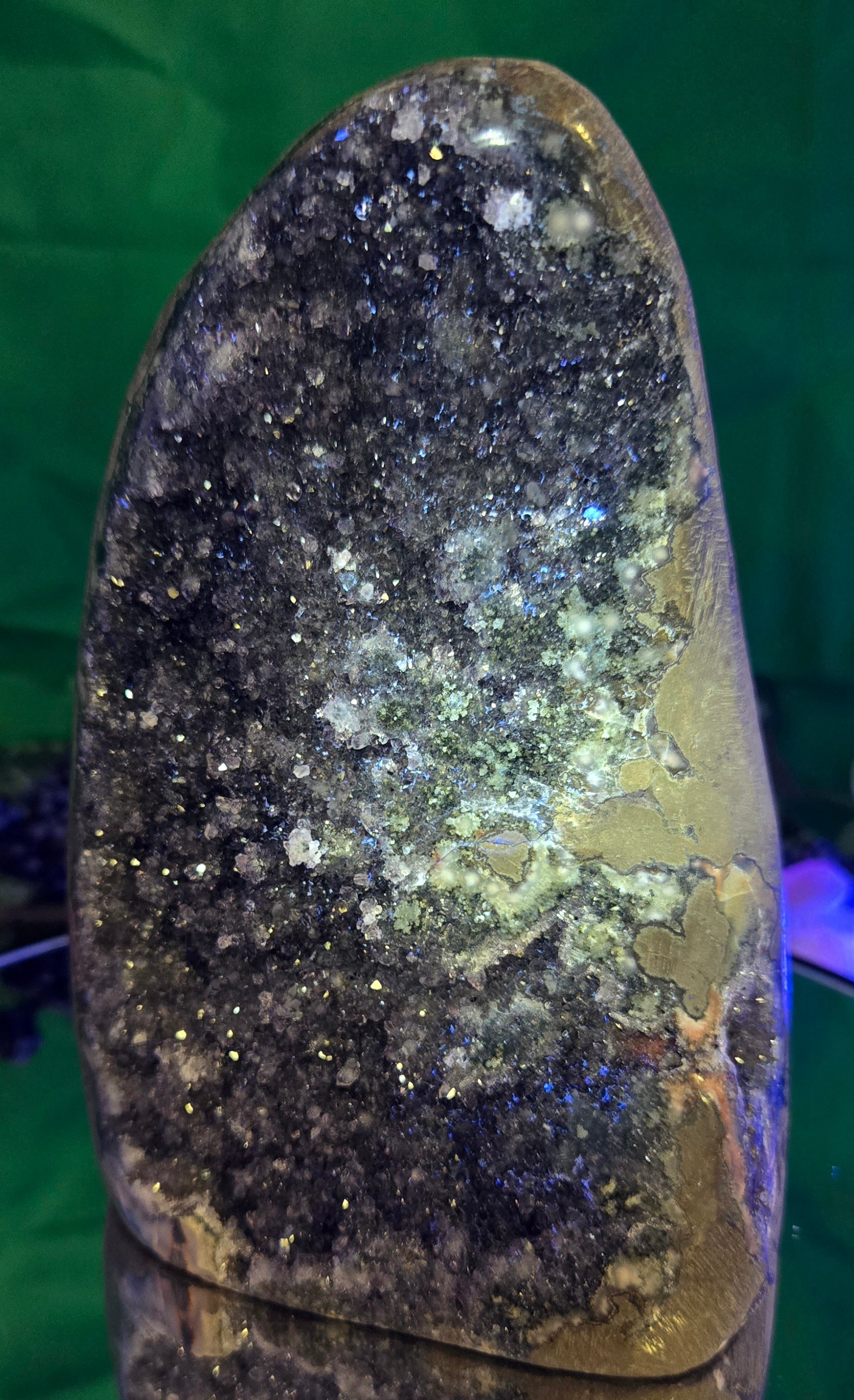 AMETHYST CLUSTER