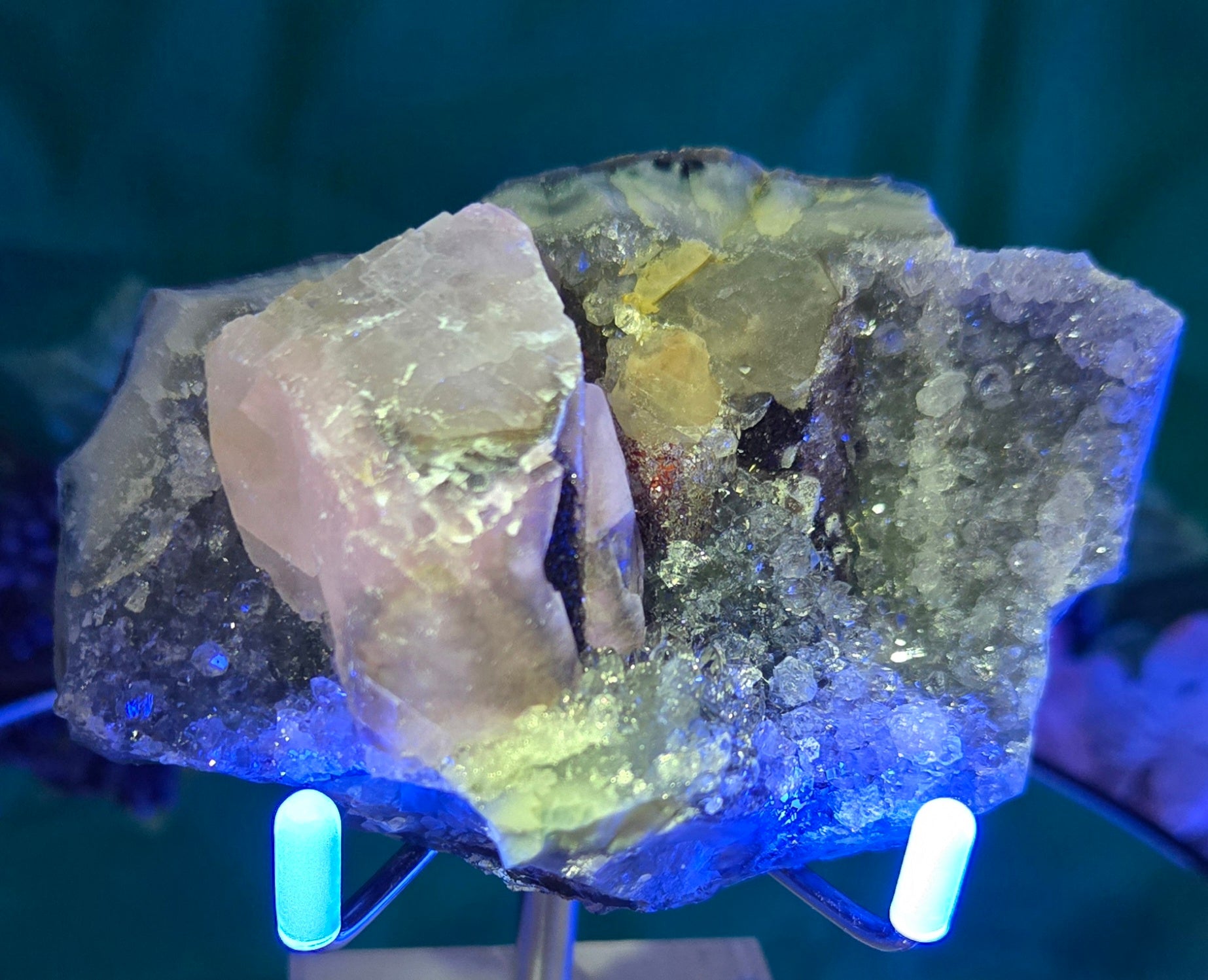 AMETHYST CLUSTER