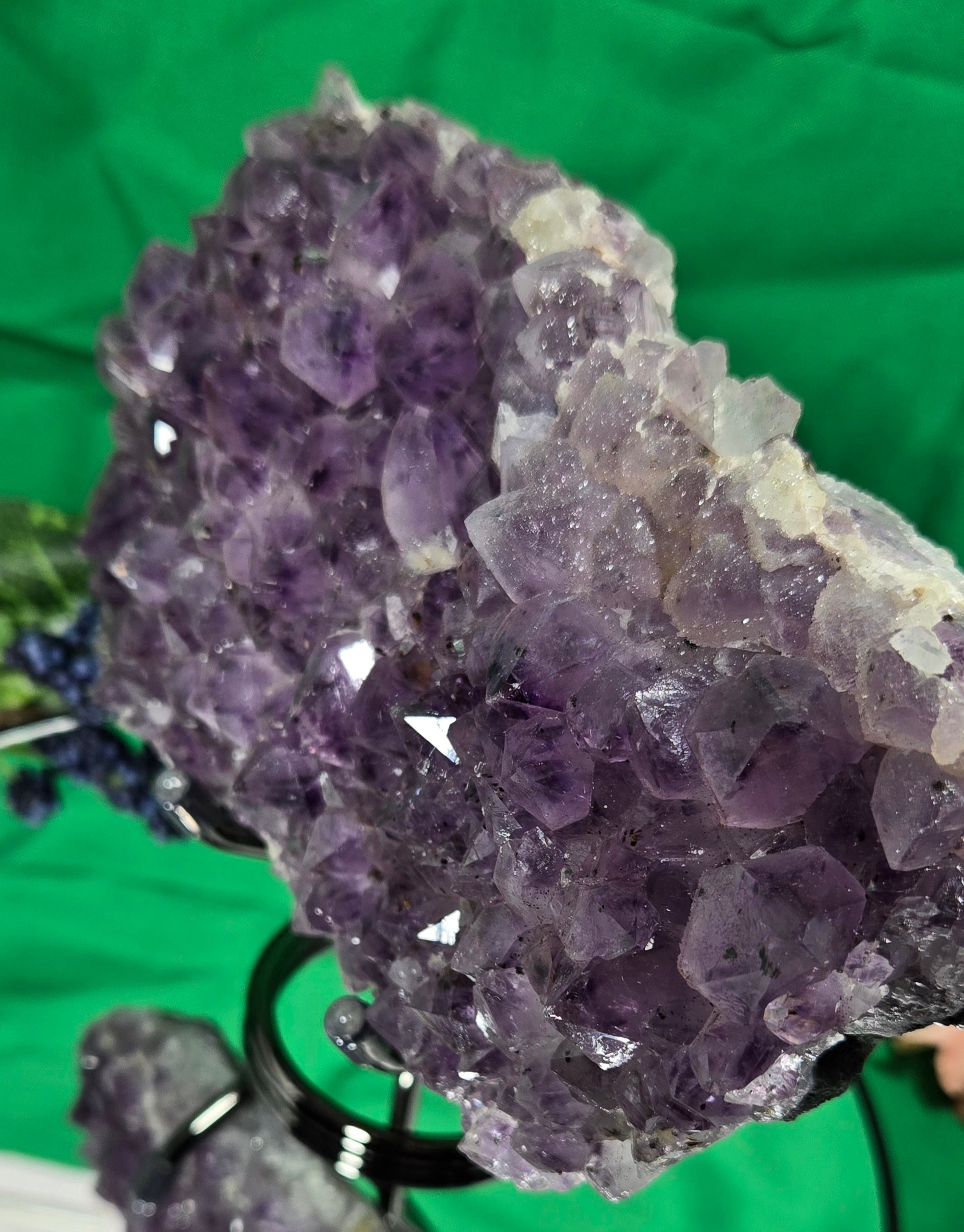 AMETHYST CLUSTER