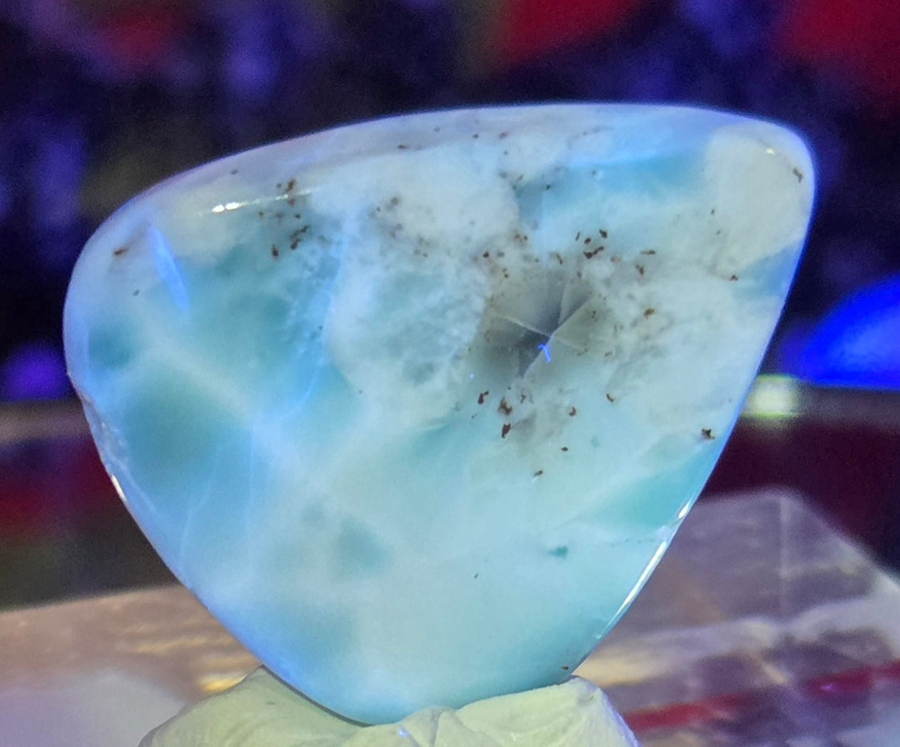 LARIMAR CABOCHON
