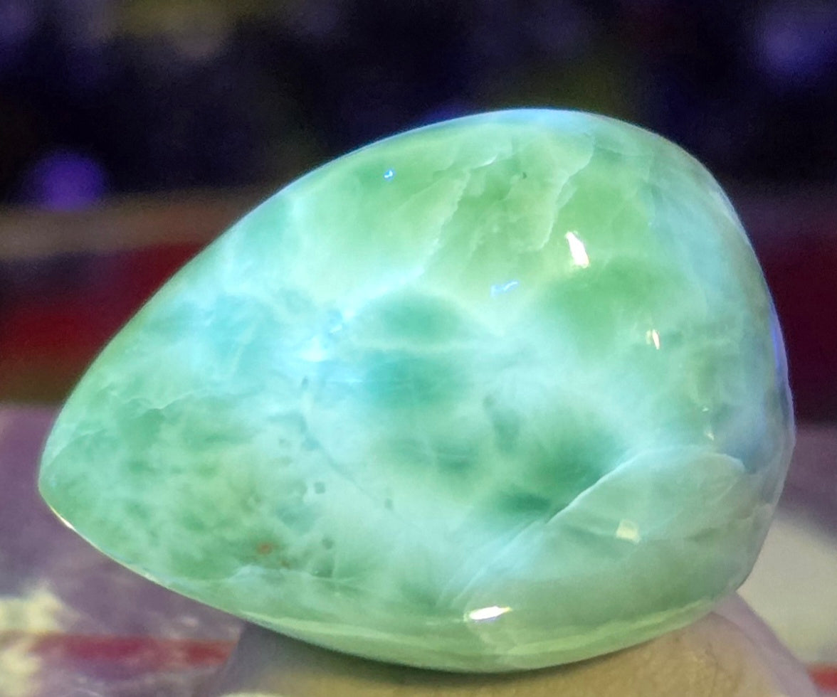 LARIMAR CABOCHON