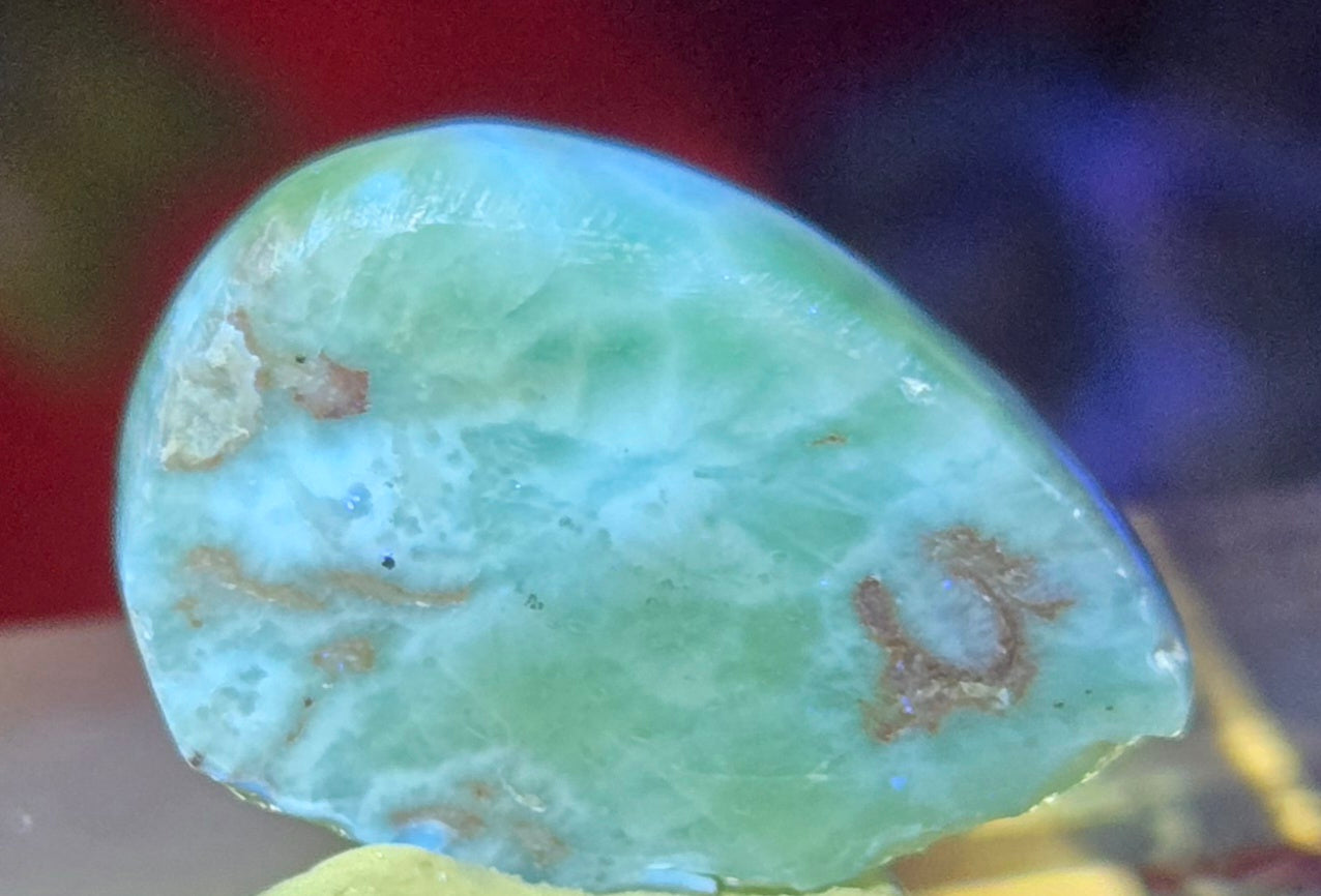 LARIMAR CABOCHON