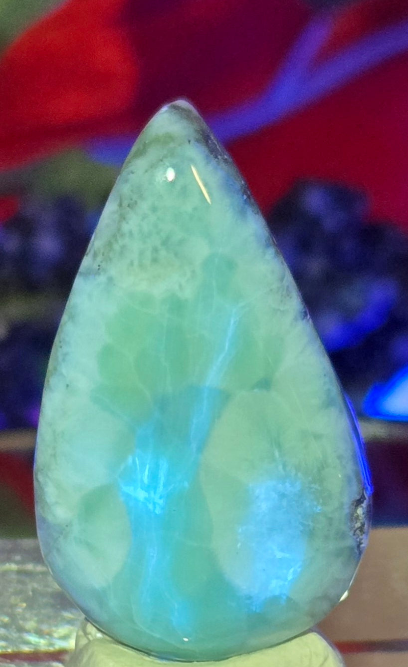LARIMAR CABOCHON
