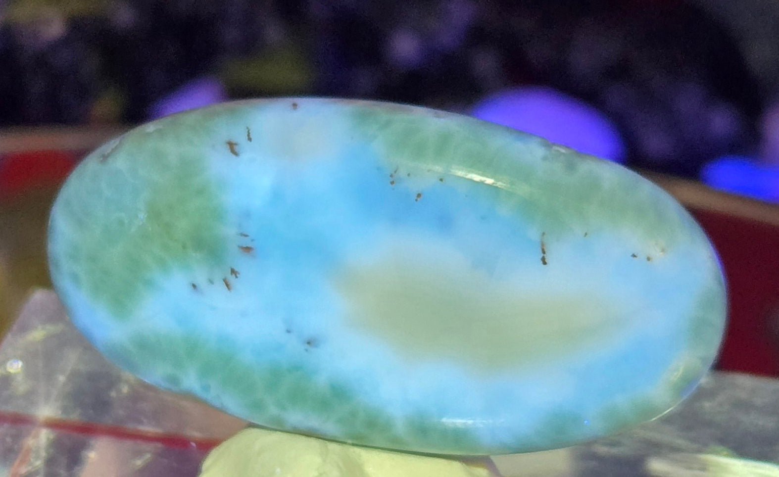 LARIMAR CABOCHON
