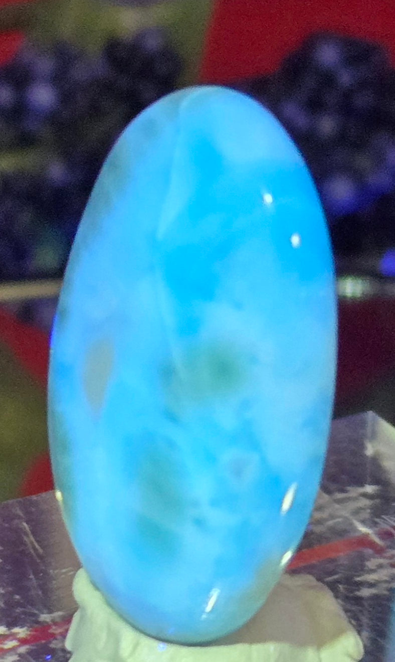 LARIMAR CABOCHON