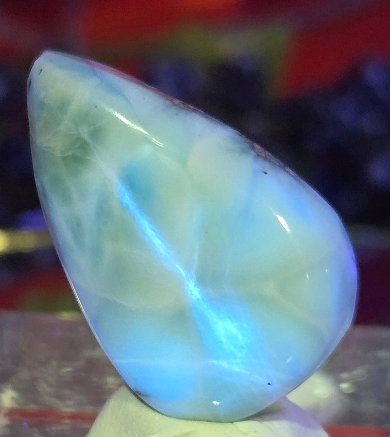 LARIMAR CABOCHON