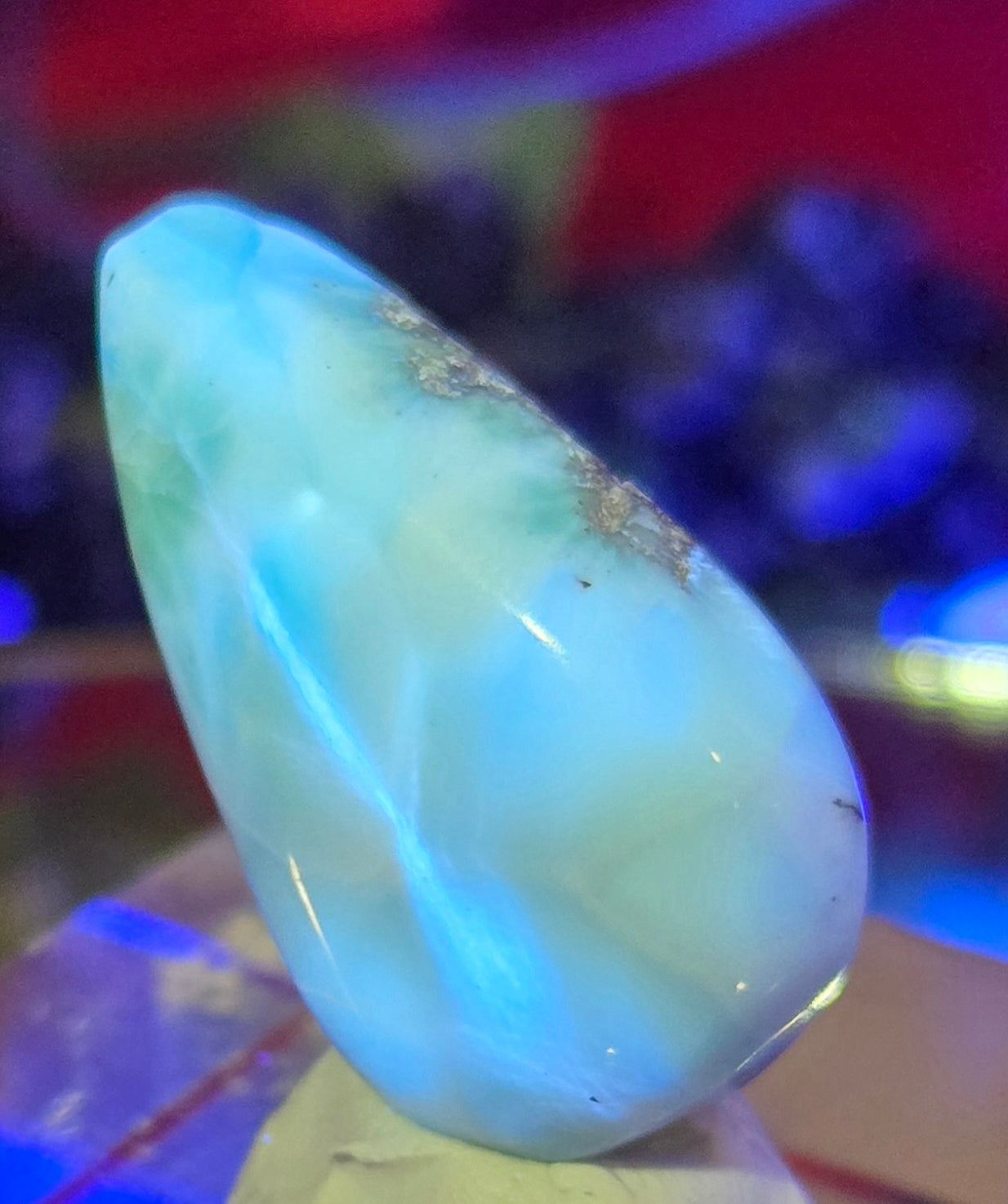 LARIMAR CABOCHON