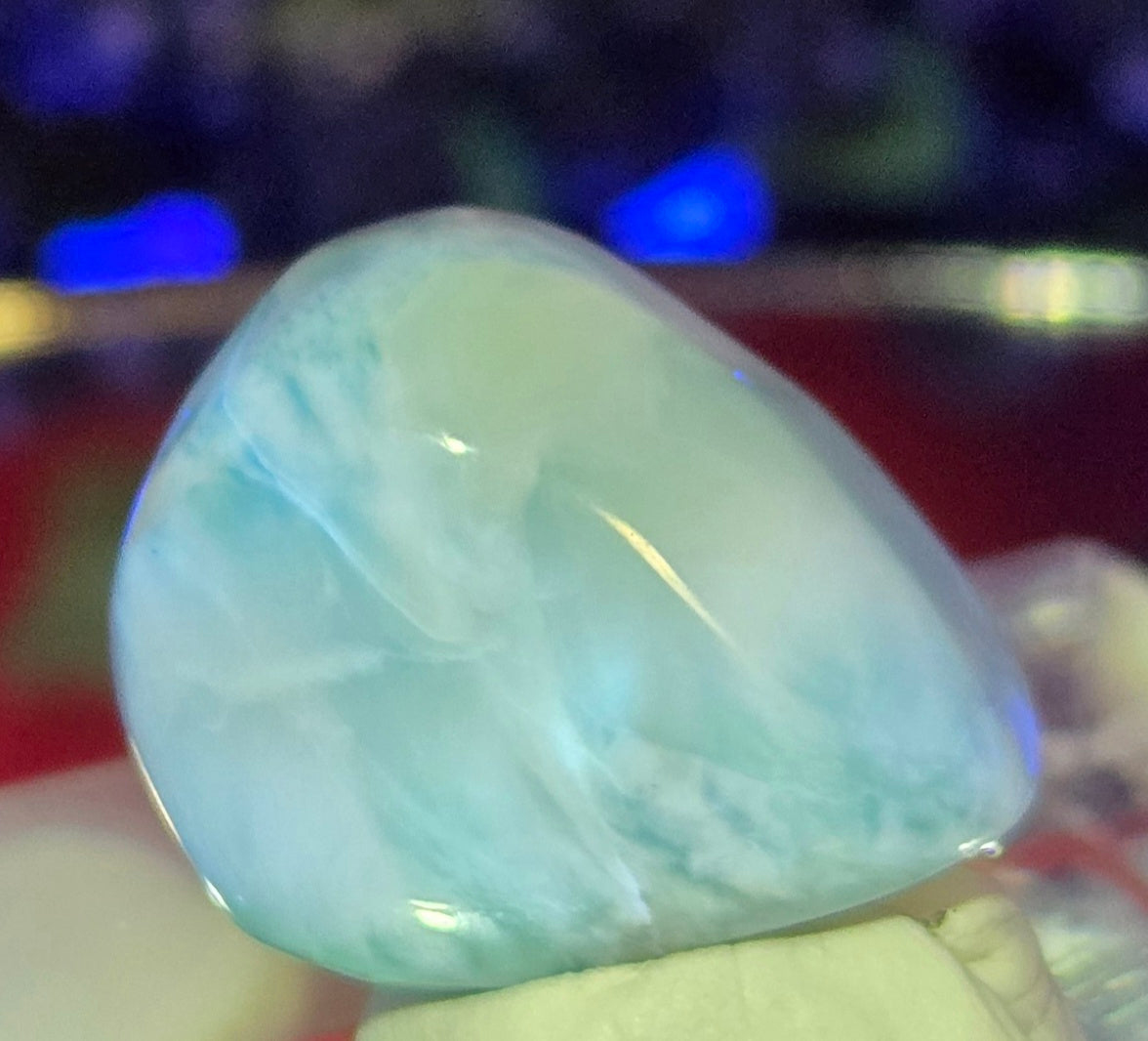 LARIMAR CABOCHON
