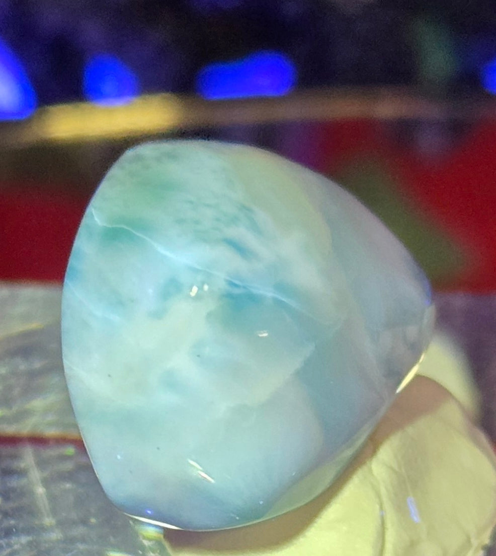 LARIMAR CABOCHON