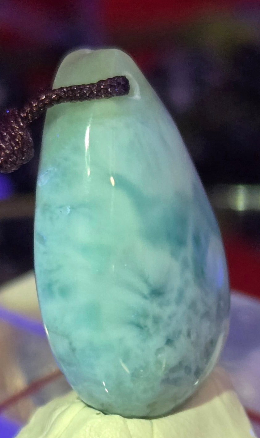LARIMAR CABOCHON