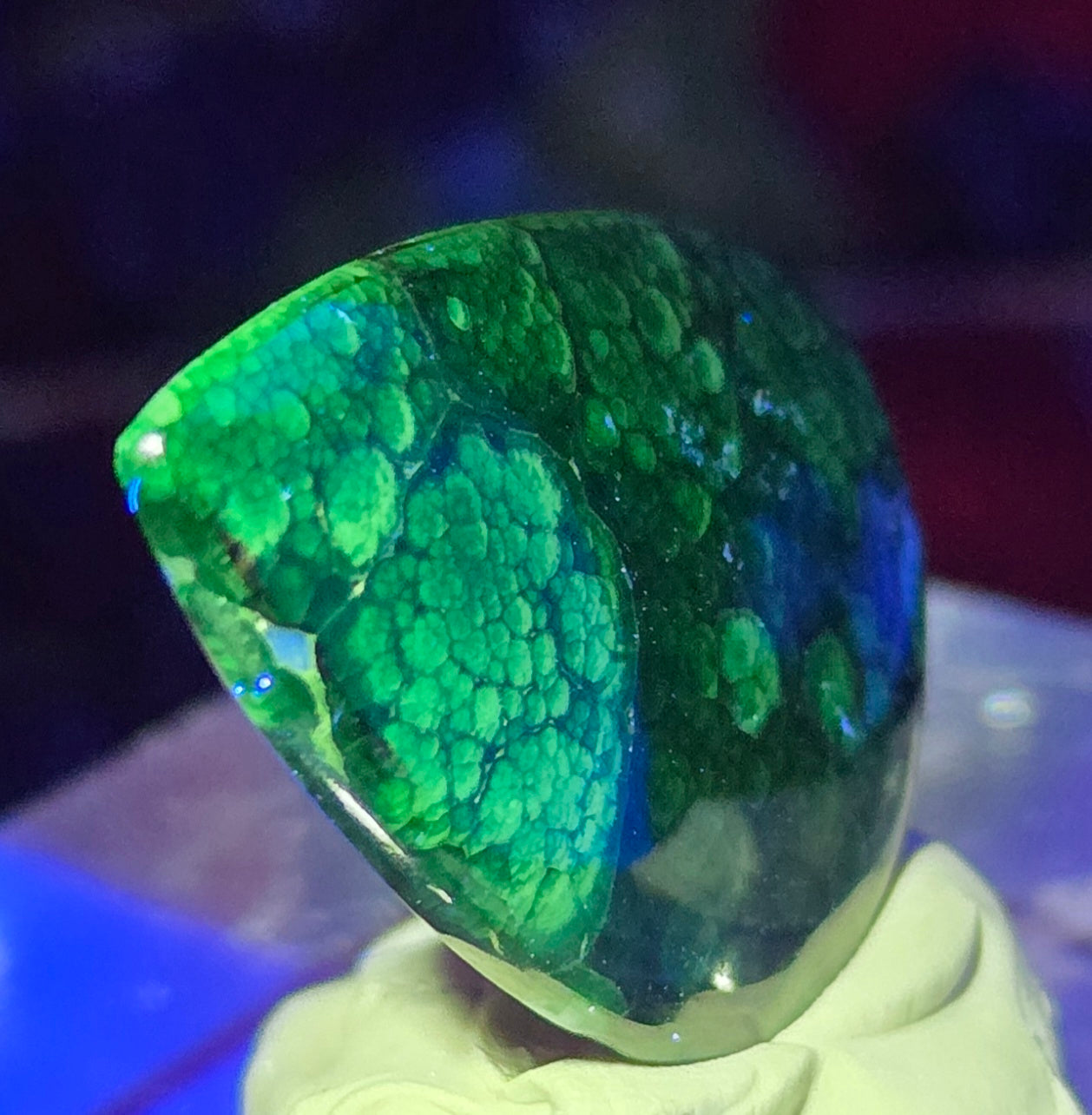 MALACHITE CABOCHON