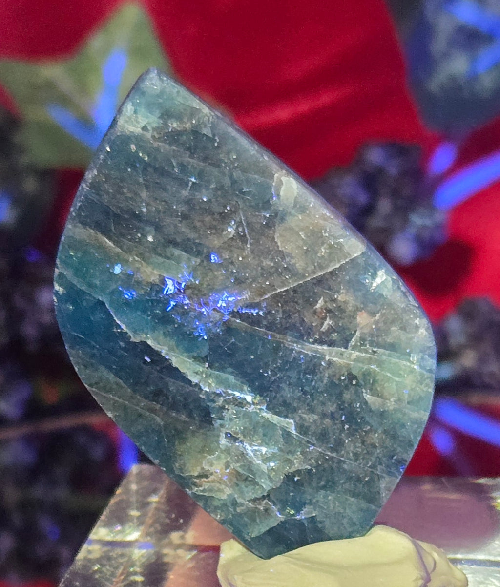 BLUE APATITE CABOCHON