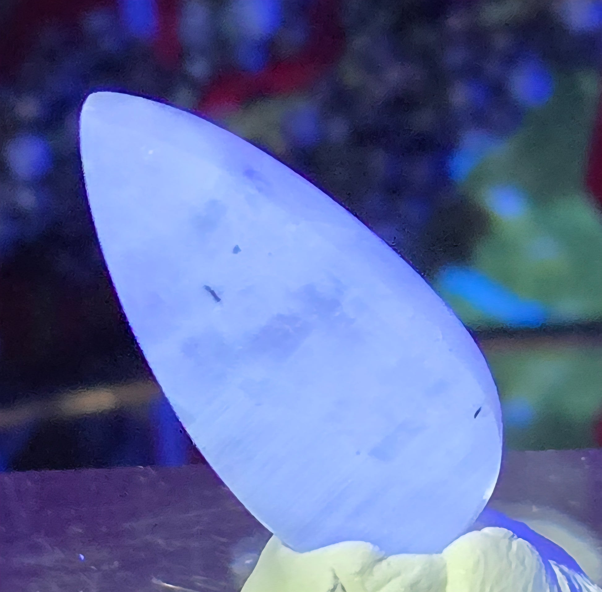MOONSTONE CABOCHON