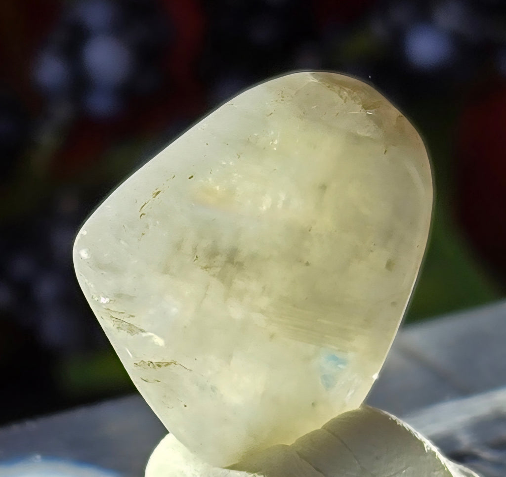 MOONSTONE CABOCHON