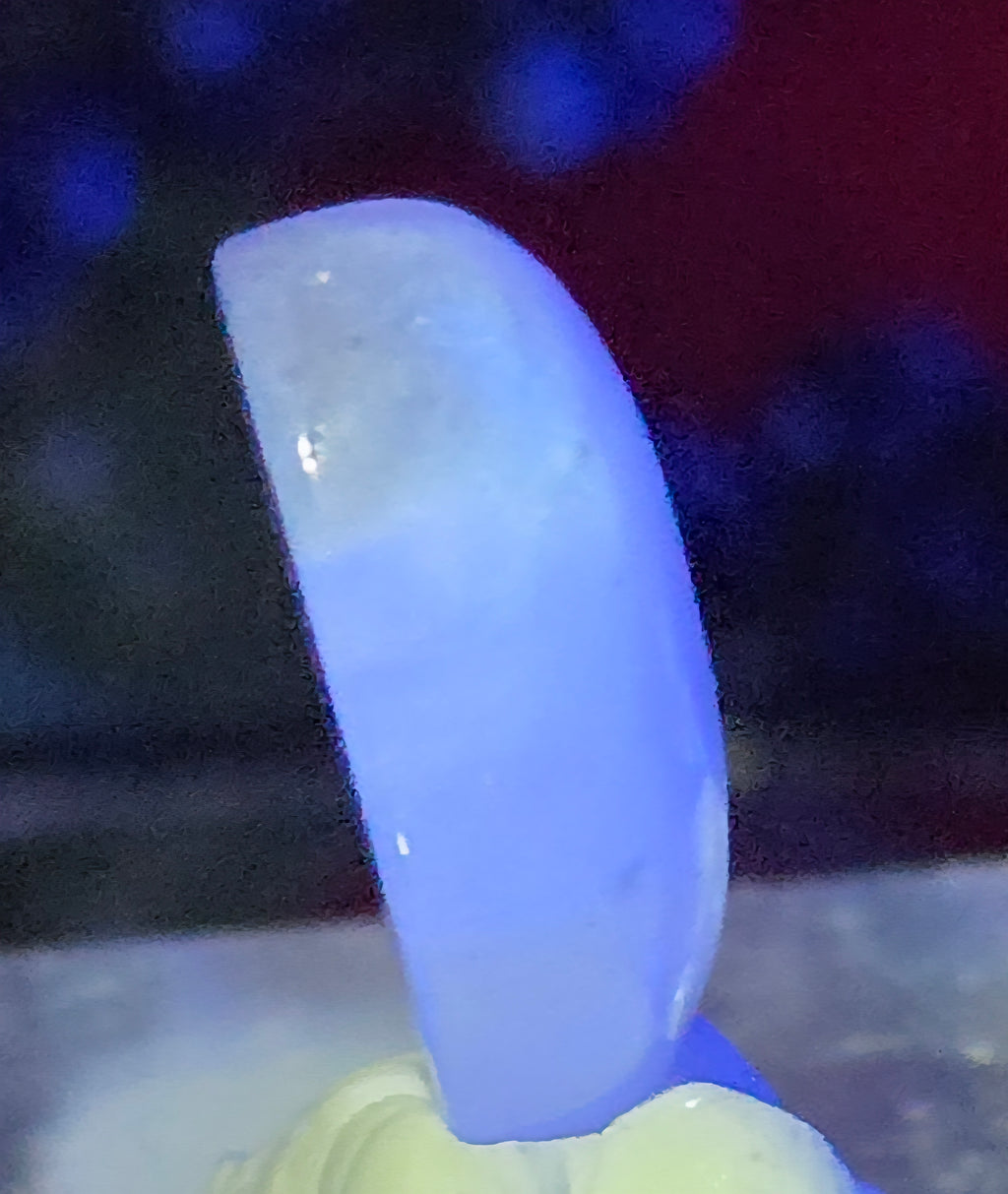 MOONSTONE CABOCHON