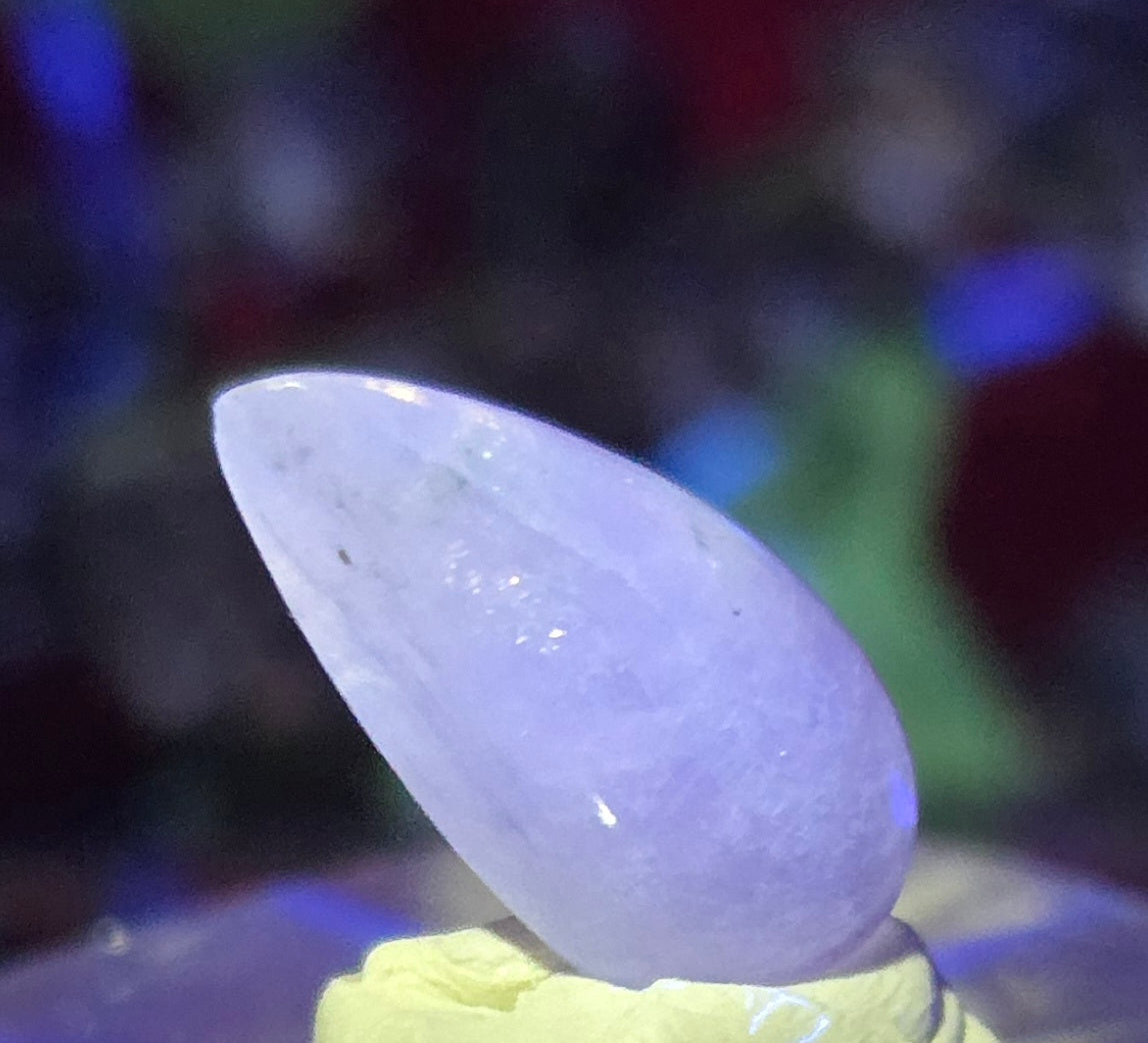 MOONSTONE CABOCHON