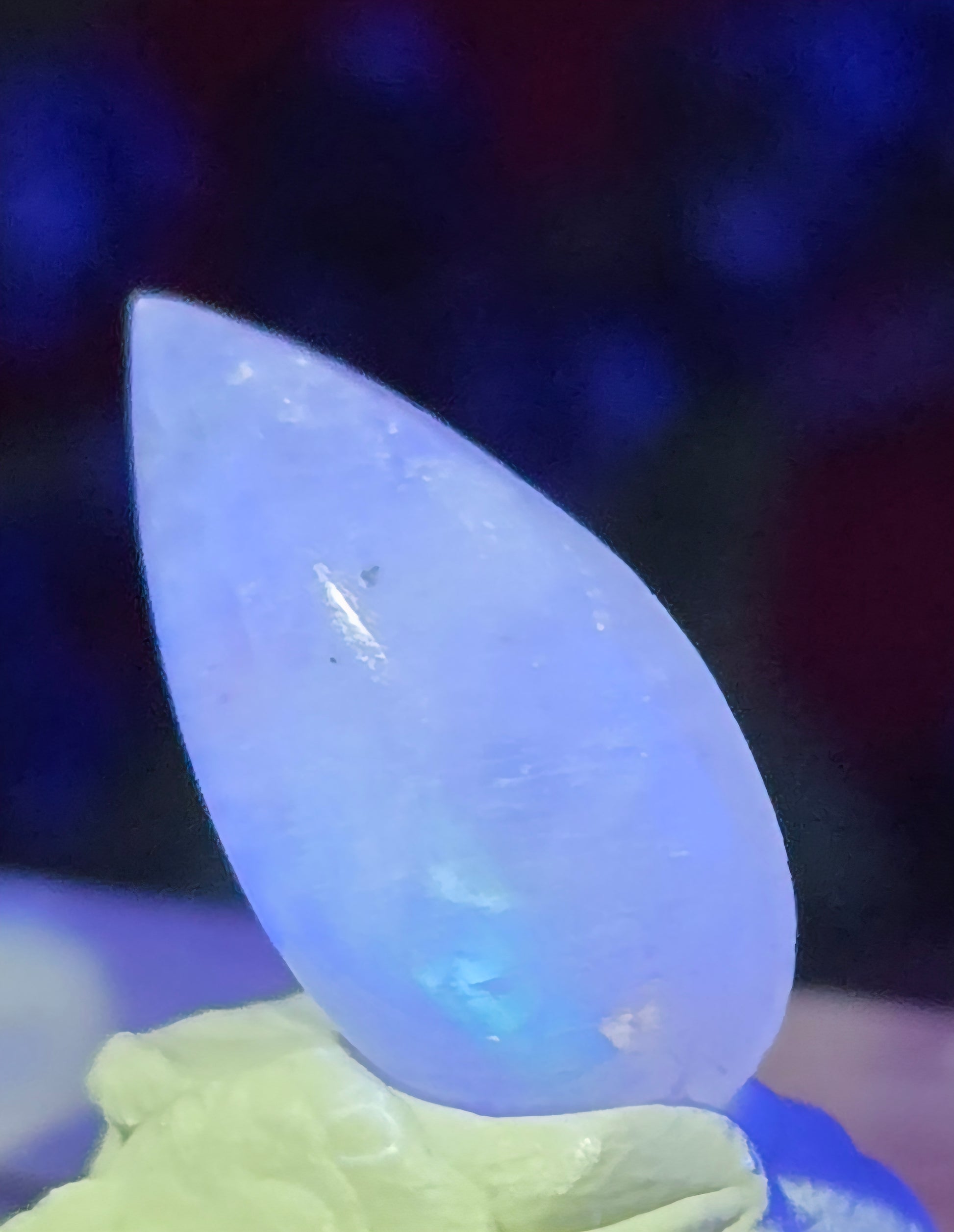 MOONSTONE CABOCHON