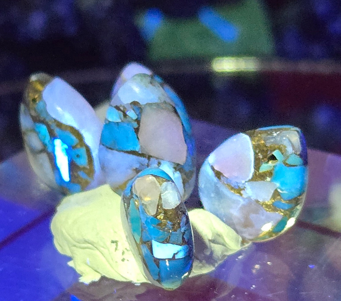 TURQUOISE PYRITE CABOCHON