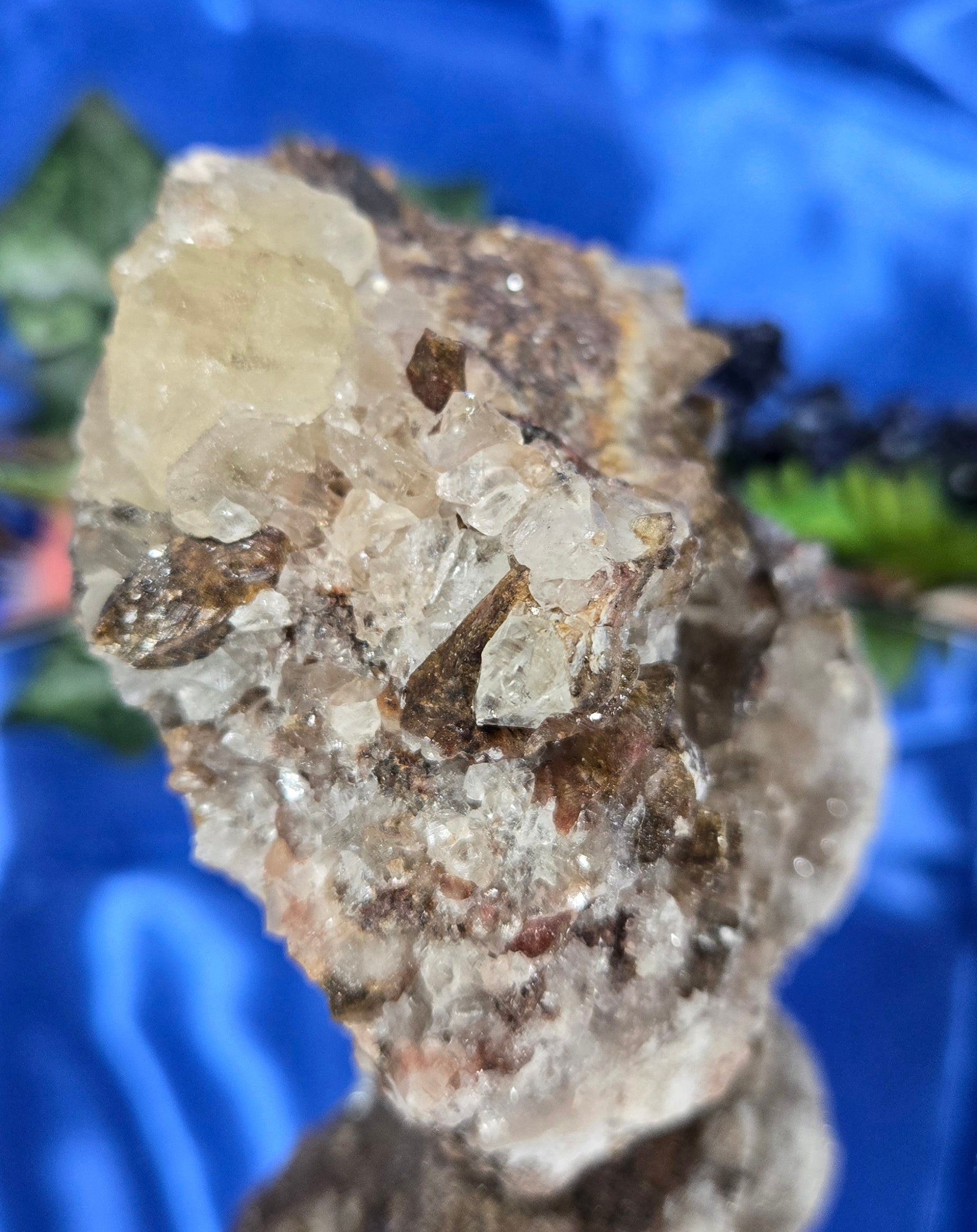 DOG TOOTH CALCITE