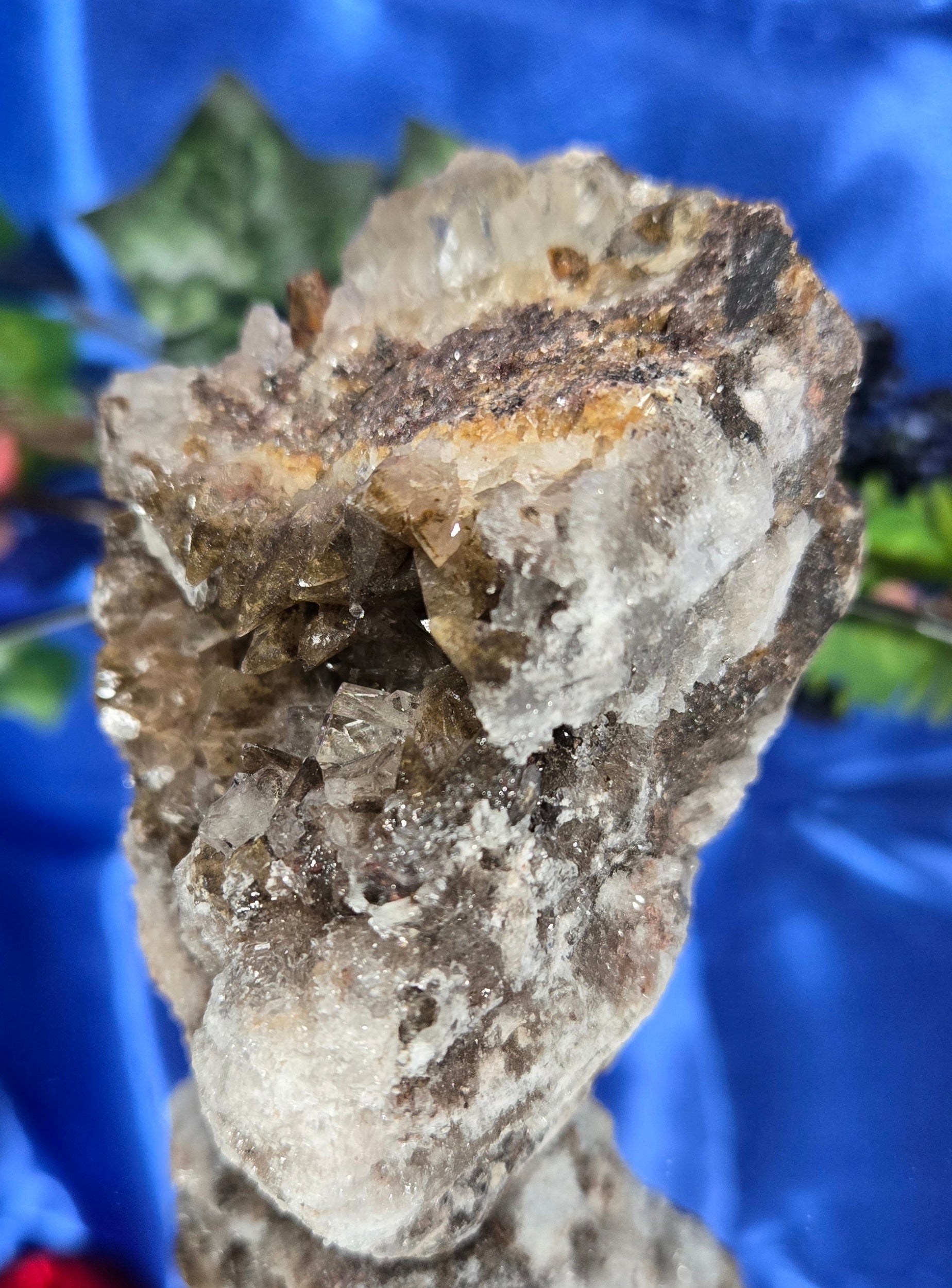 DOG TOOTH CALCITE