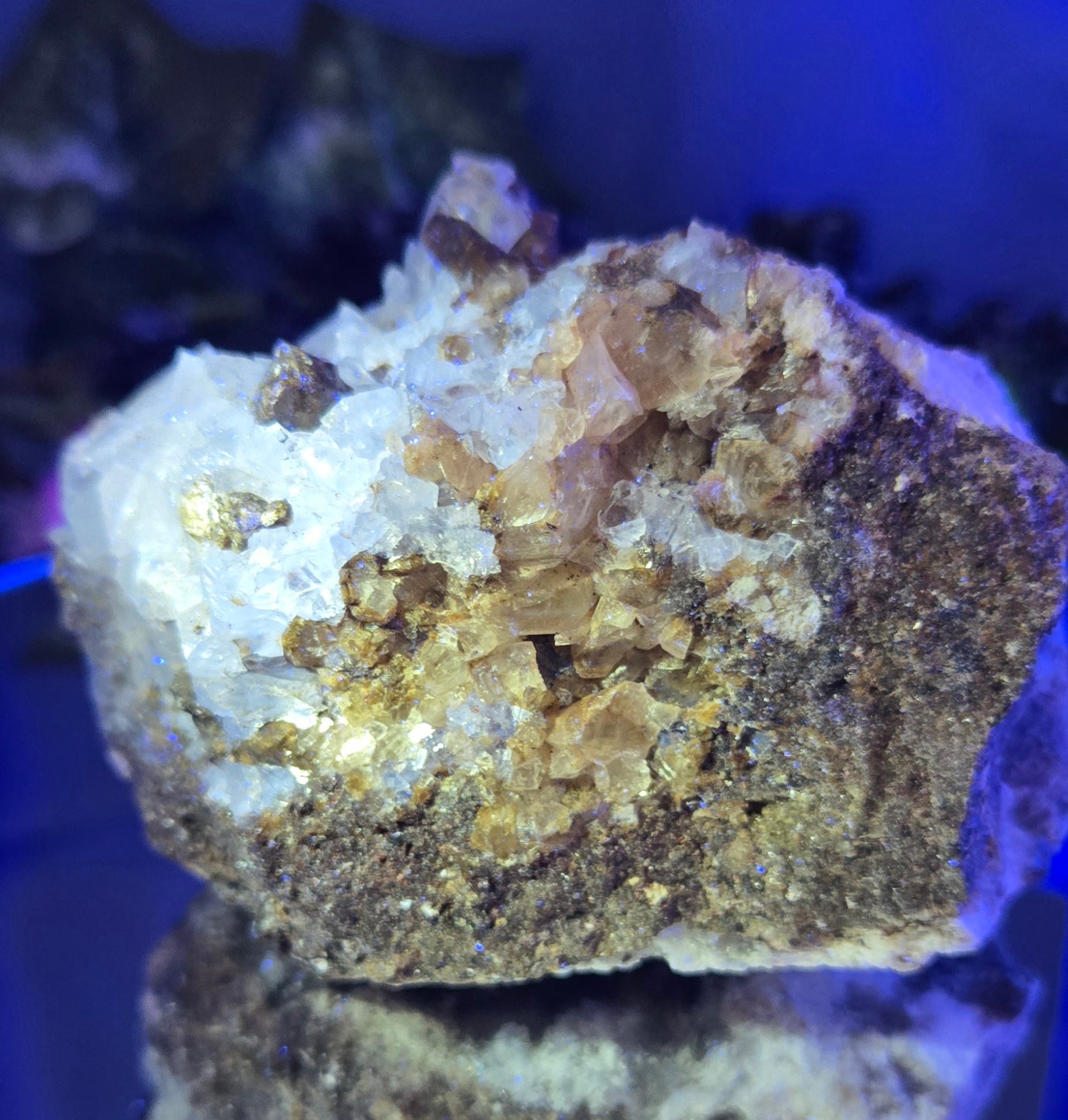 DOG TOOTH CALCITE
