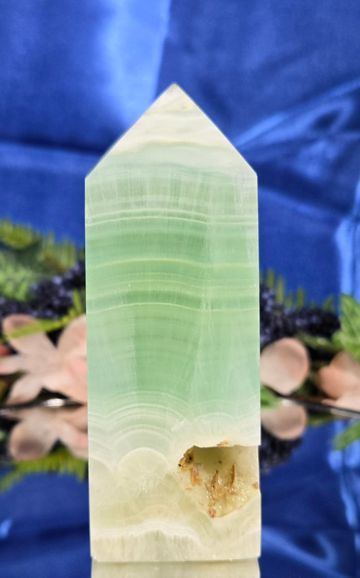 PISTACHIO CALCITE