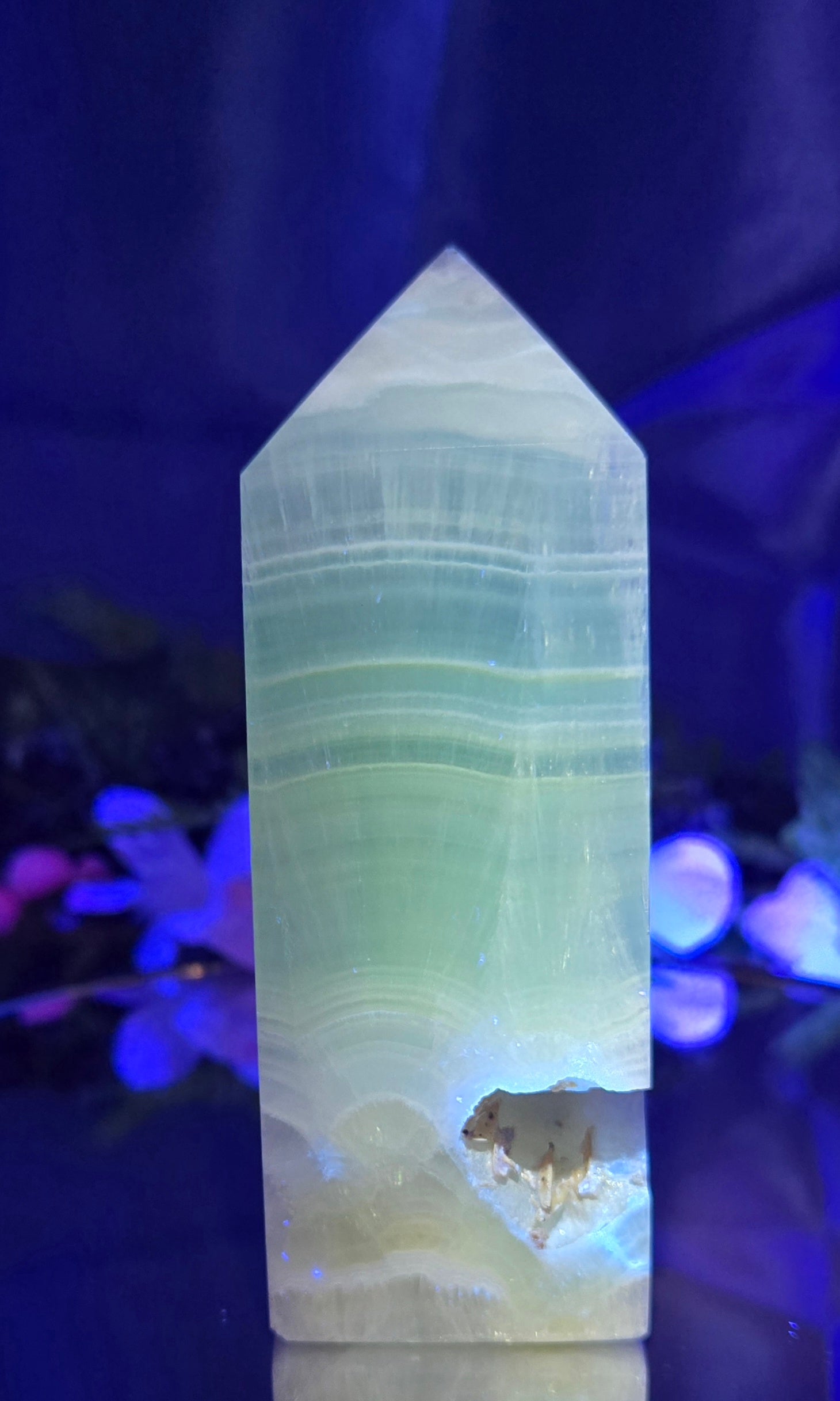 PISTACHIO CALCITE