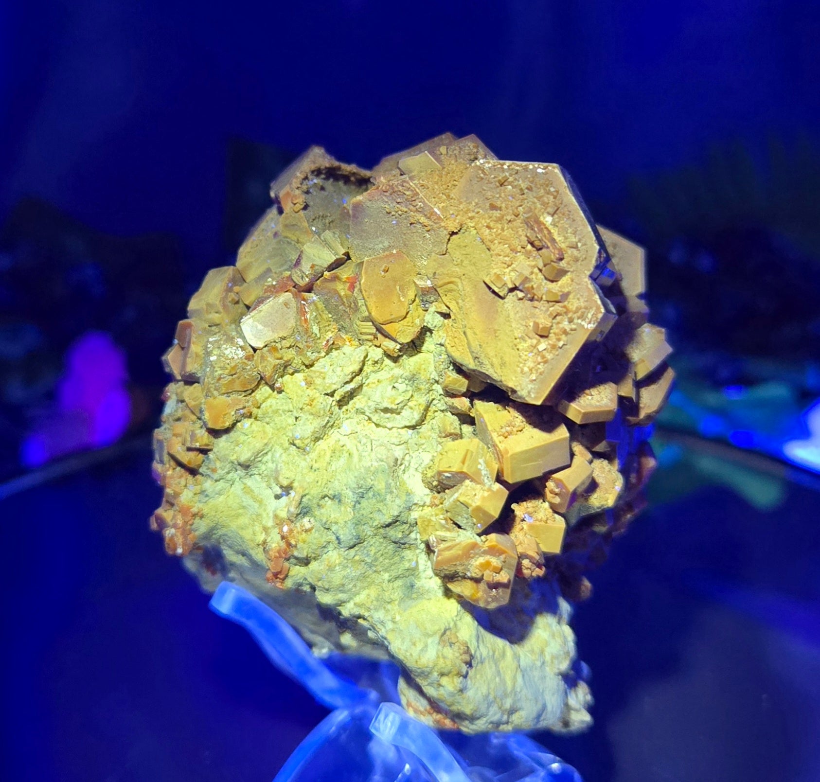 VANADINITE CLUSTER