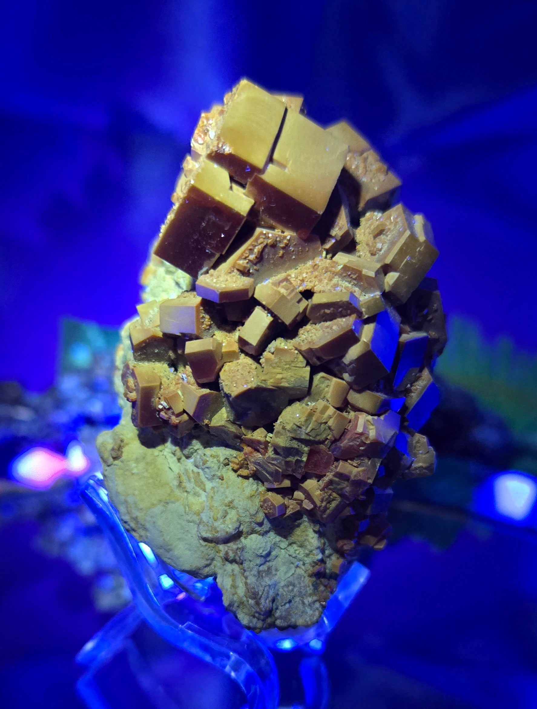 VANADINITE CLUSTER