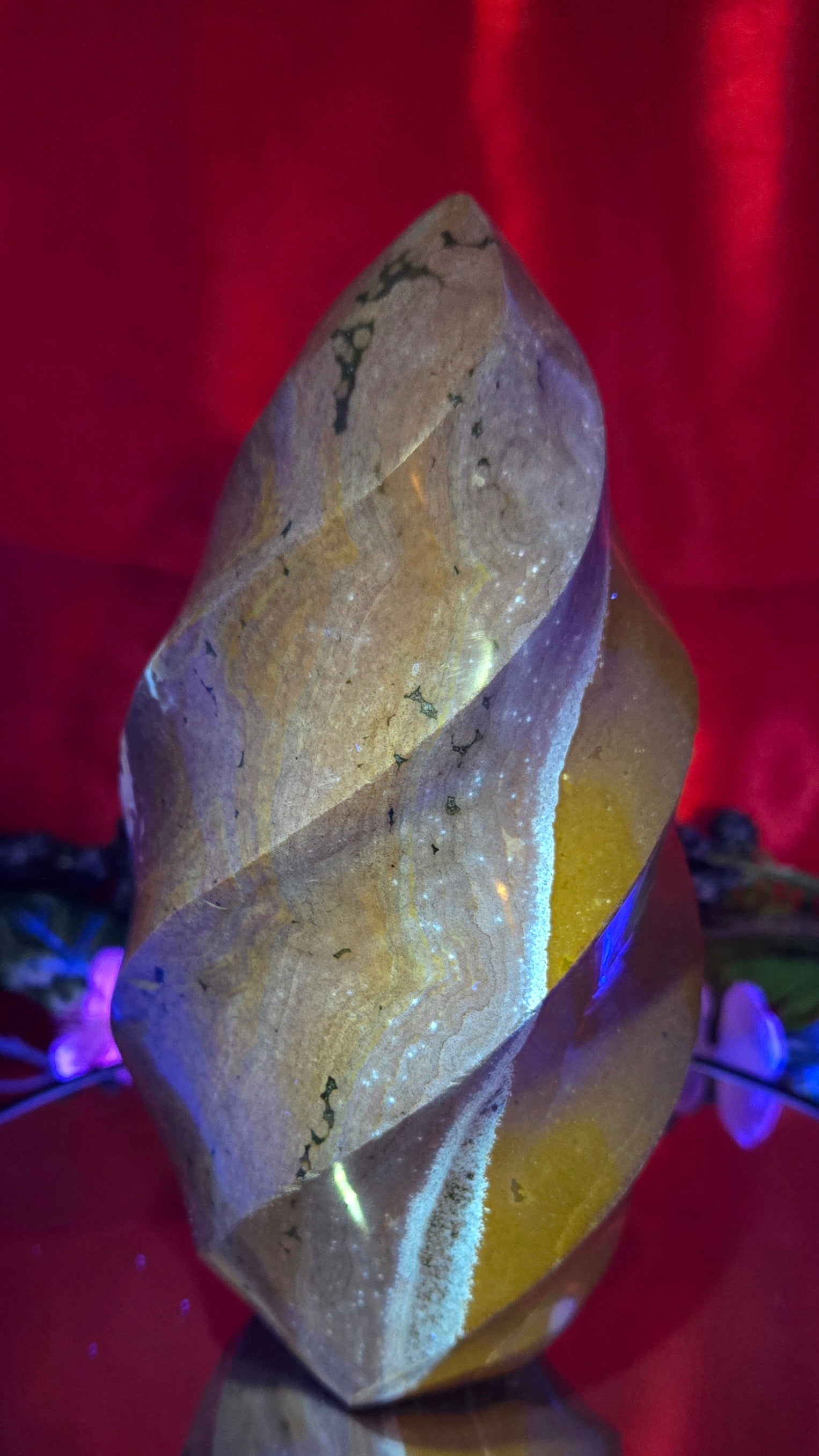 POLYCHROME JASPER FLAME