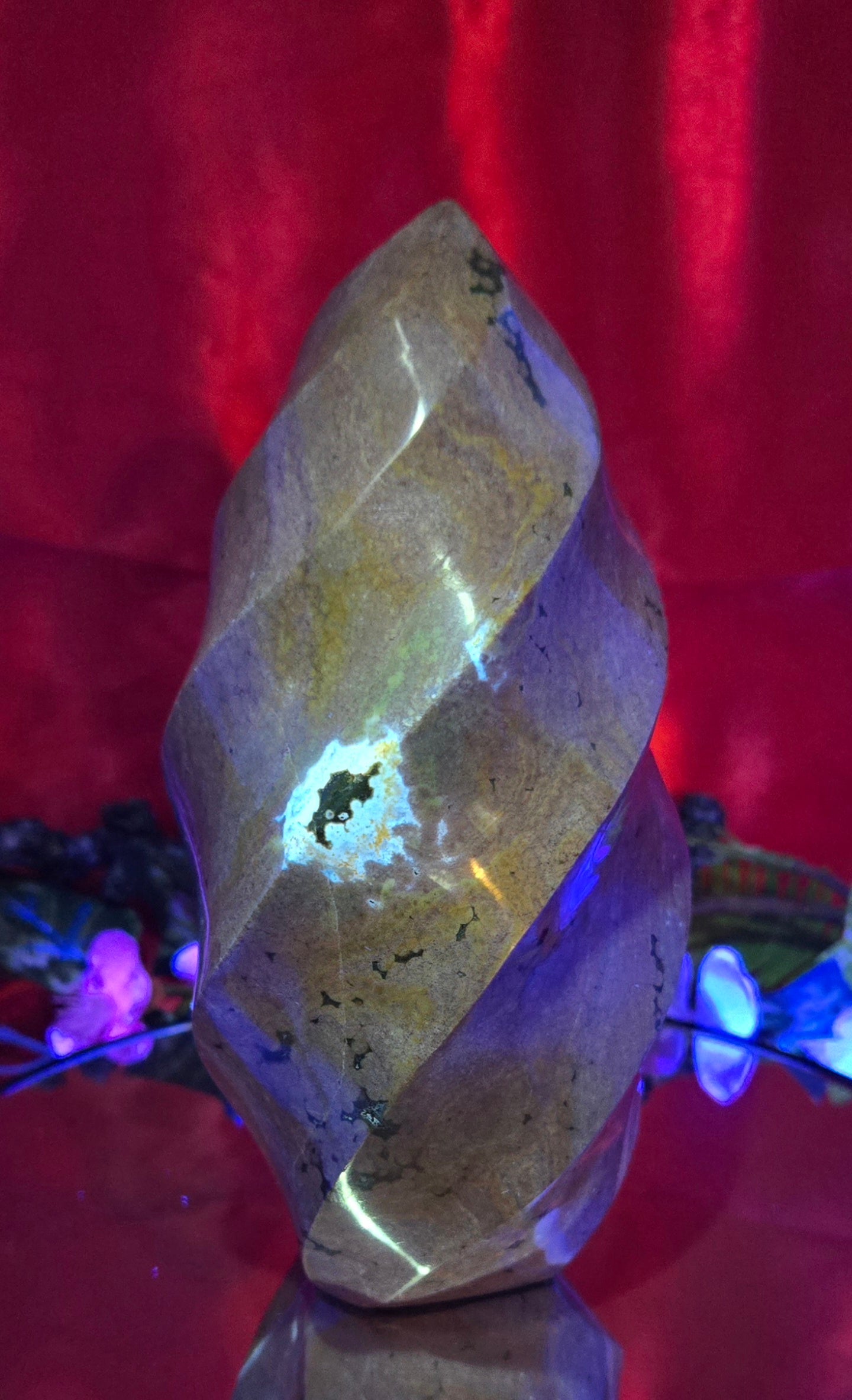 POLYCHROME JASPER FLAME