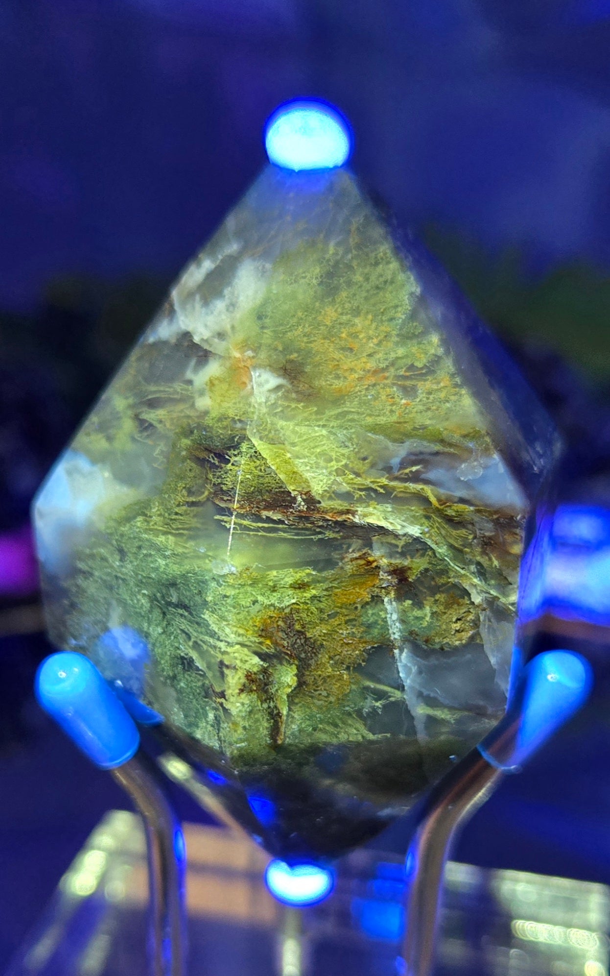 MOSS DIAMOND WITH STAND