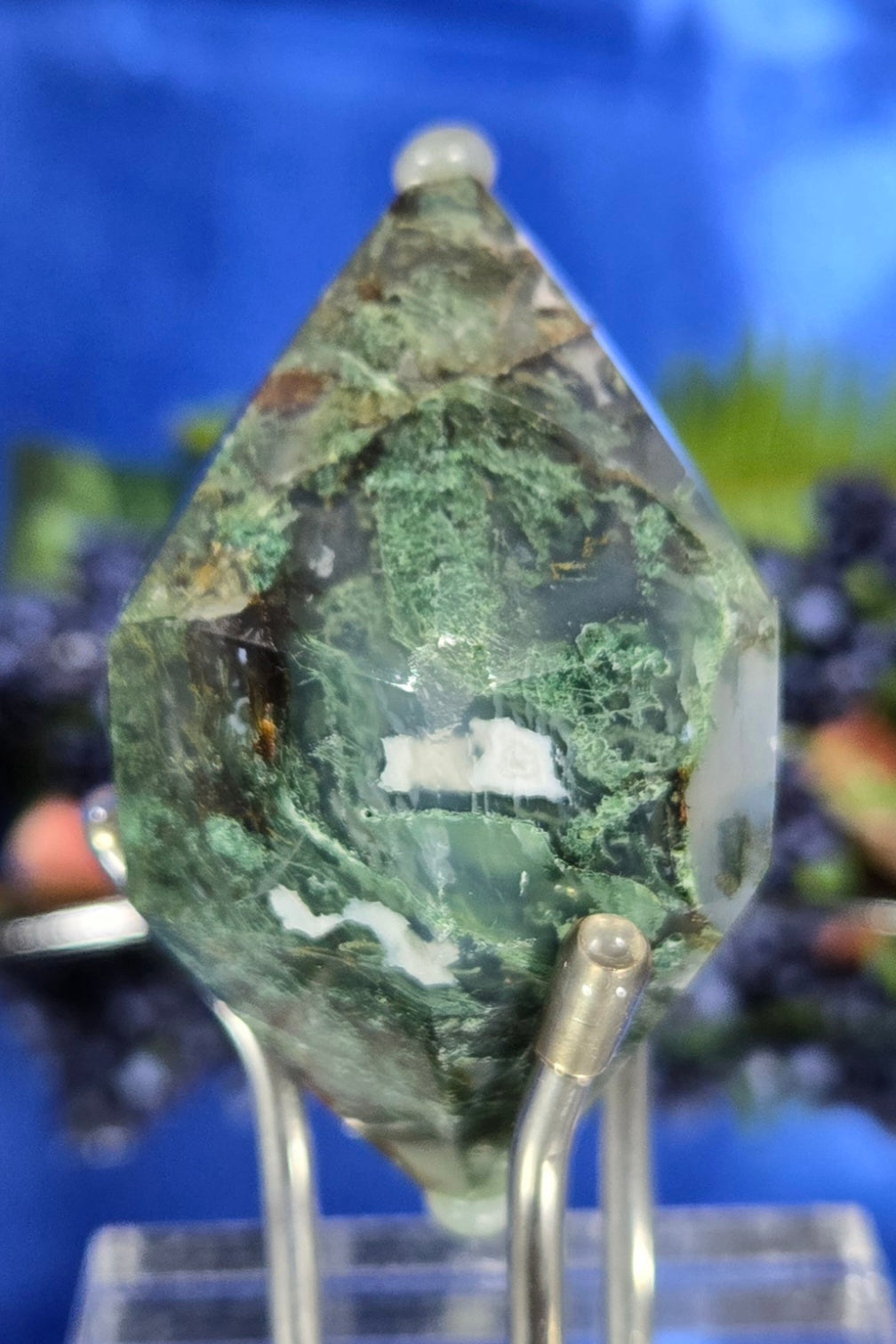 MOSS DIAMOND WITH STAND
