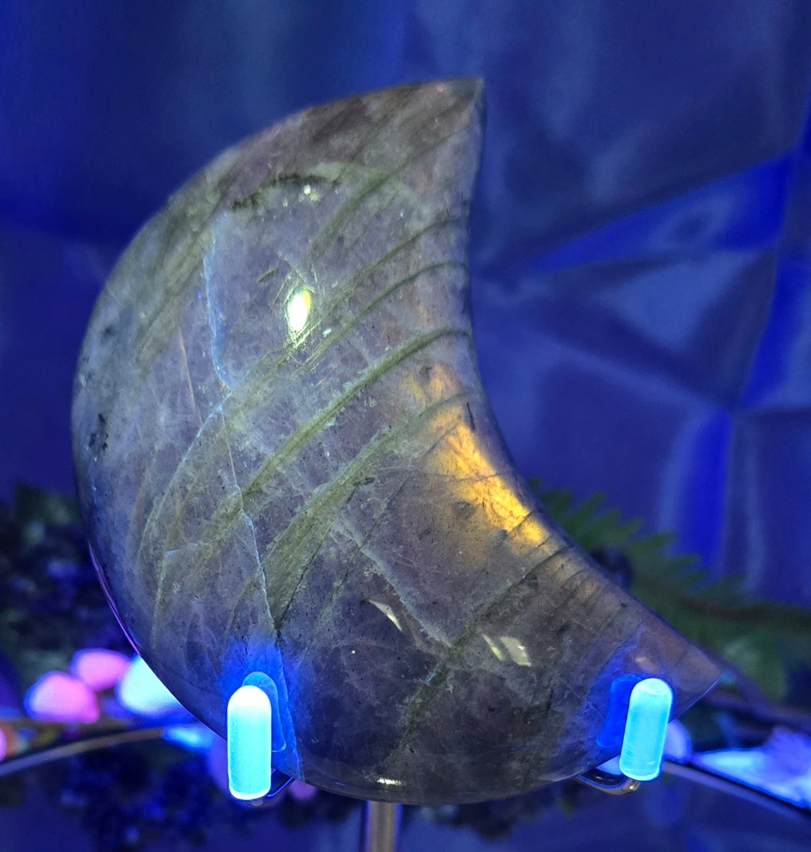 LABRADORITE MOON CARVING