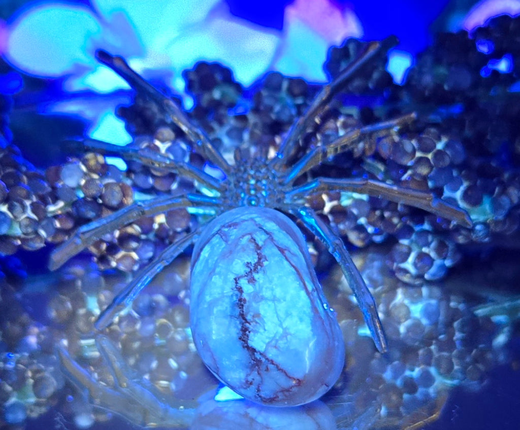 RED VEIN JASPER SPIDER