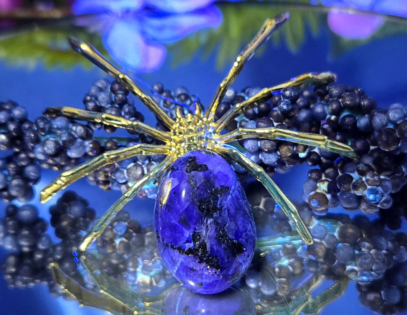 LARVAKITE SPIDER
