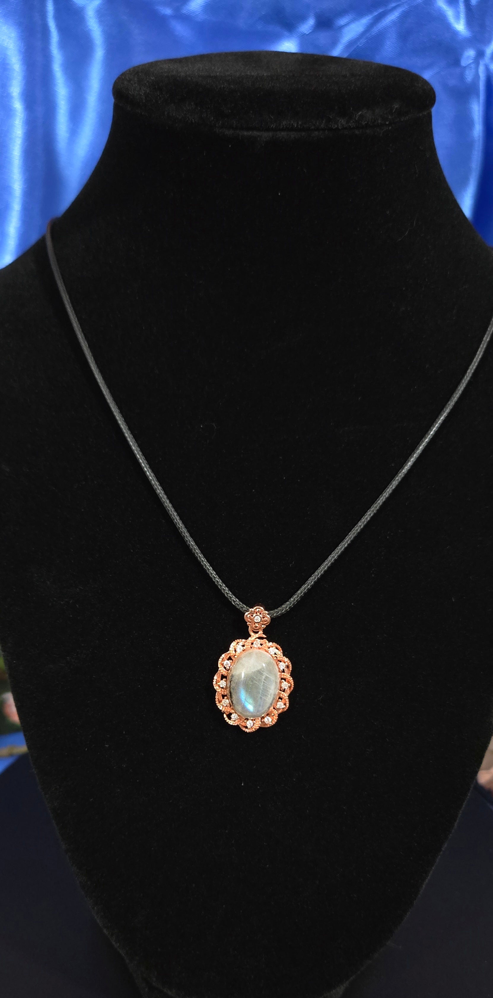 LABRADORITE NECKLACE