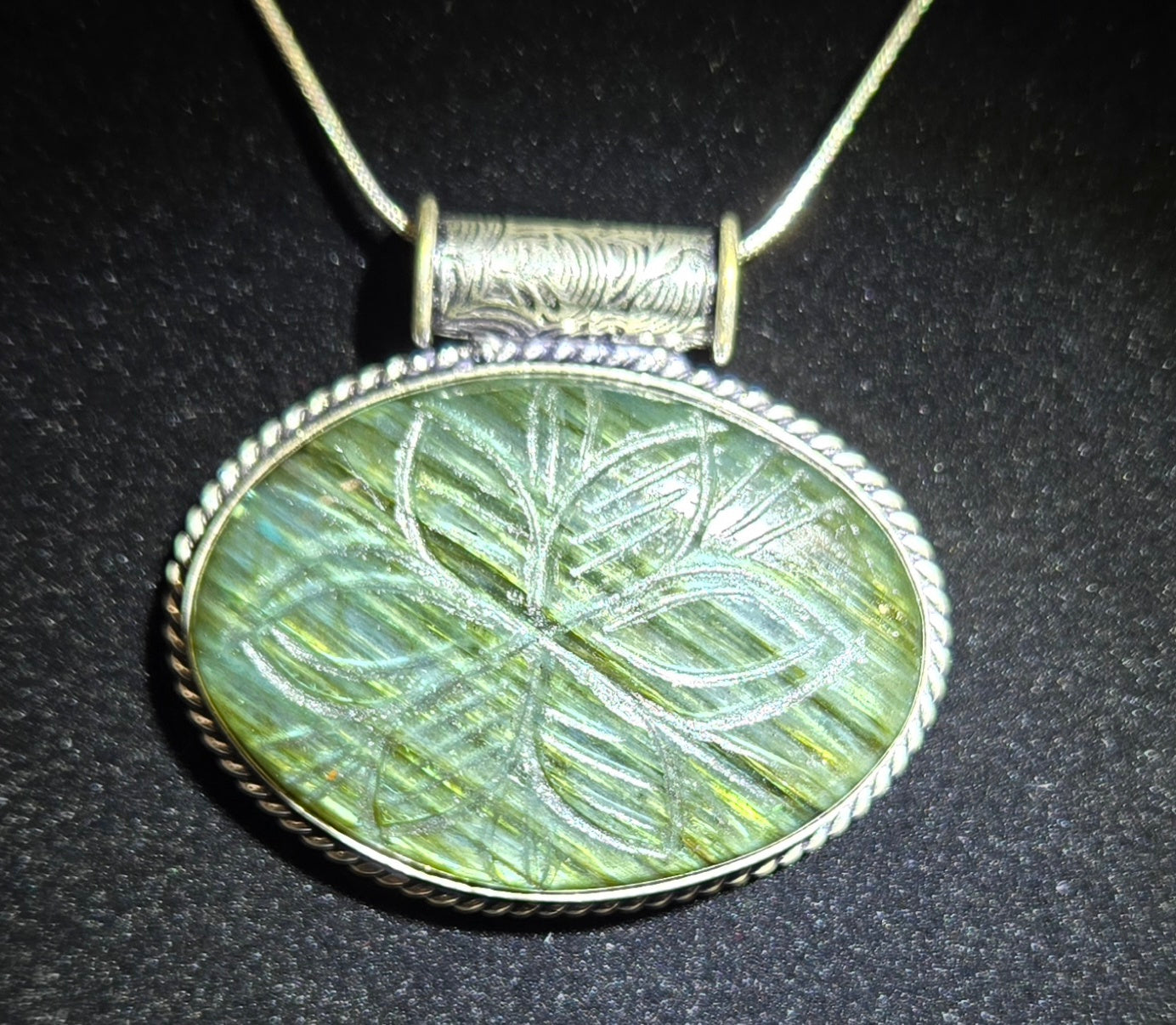 LABRADORITE NECKLACE