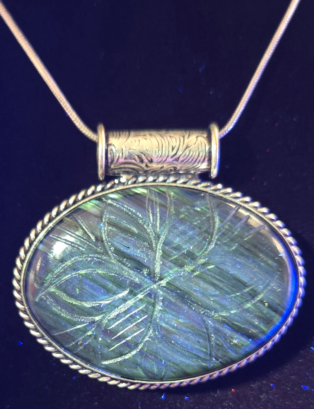 LABRADORITE NECKLACE